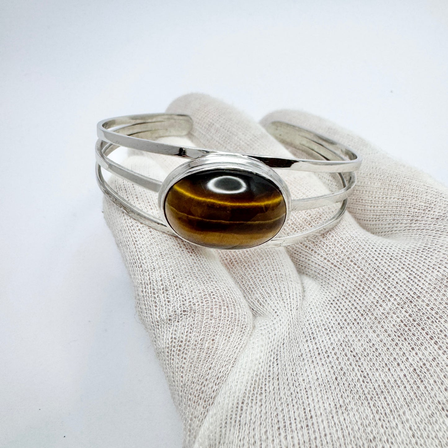 Vintage 1960-70s Solid Silver Tiger's Eye  Cuff Bracelet.