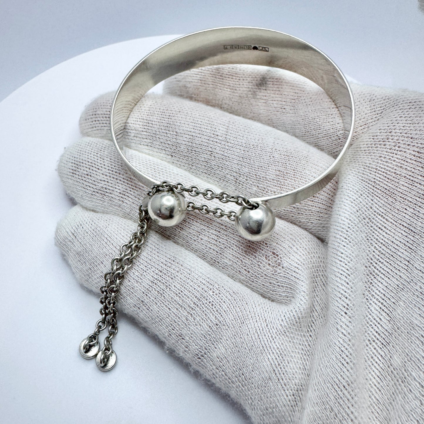 Elis Kauppi, Kupittaan Kulta Finland 1962. Vintage Solid Silver Bangle Bracelet. Rare