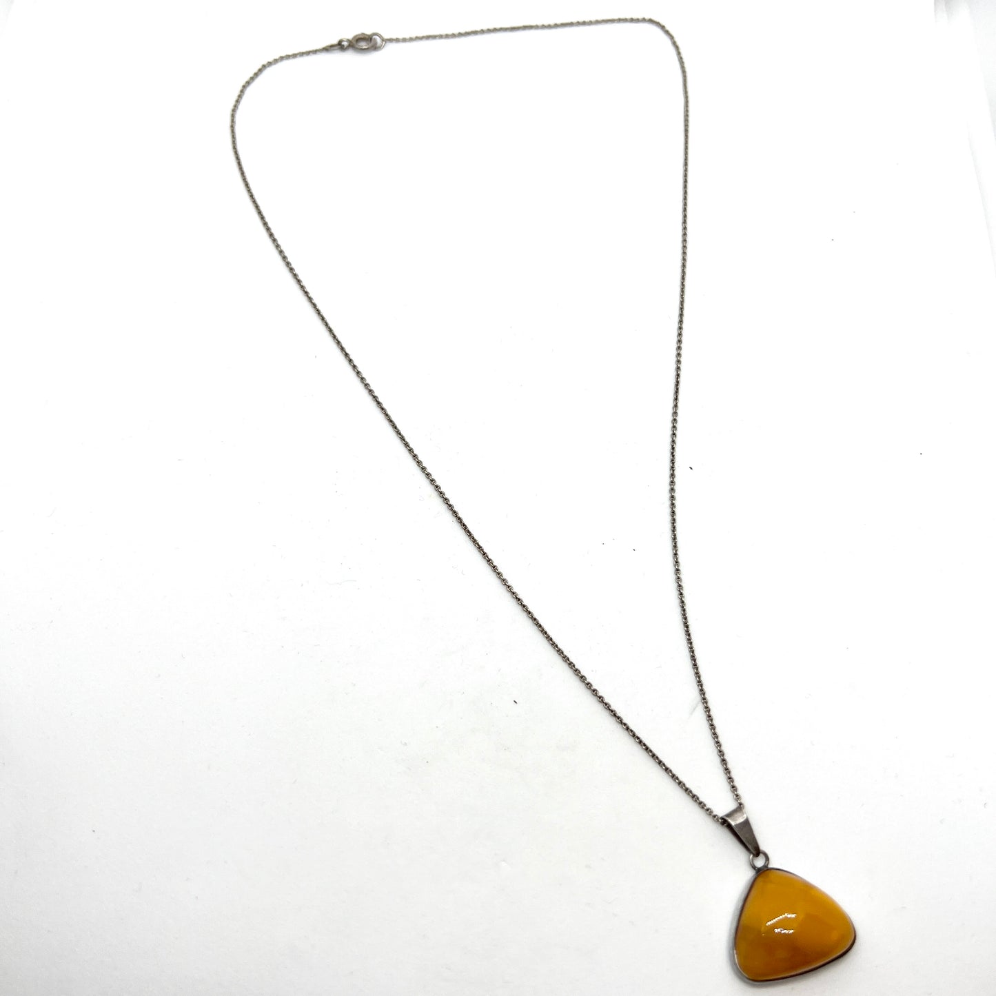 Holger Lindström, Finland 1964. Vintage Solid Silver Butterscotch Amber Pendant Necklace.