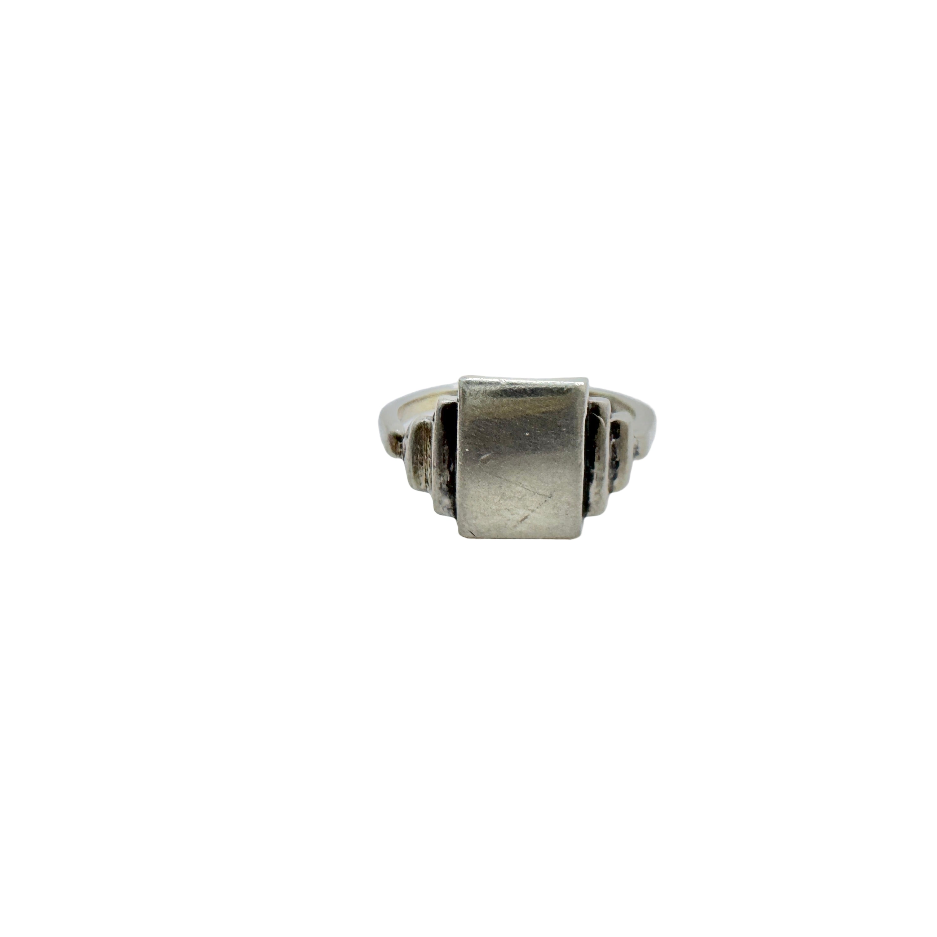 Vintage ca 1940s. Solid Silver Baby Ring. – T Niklasson Gallery