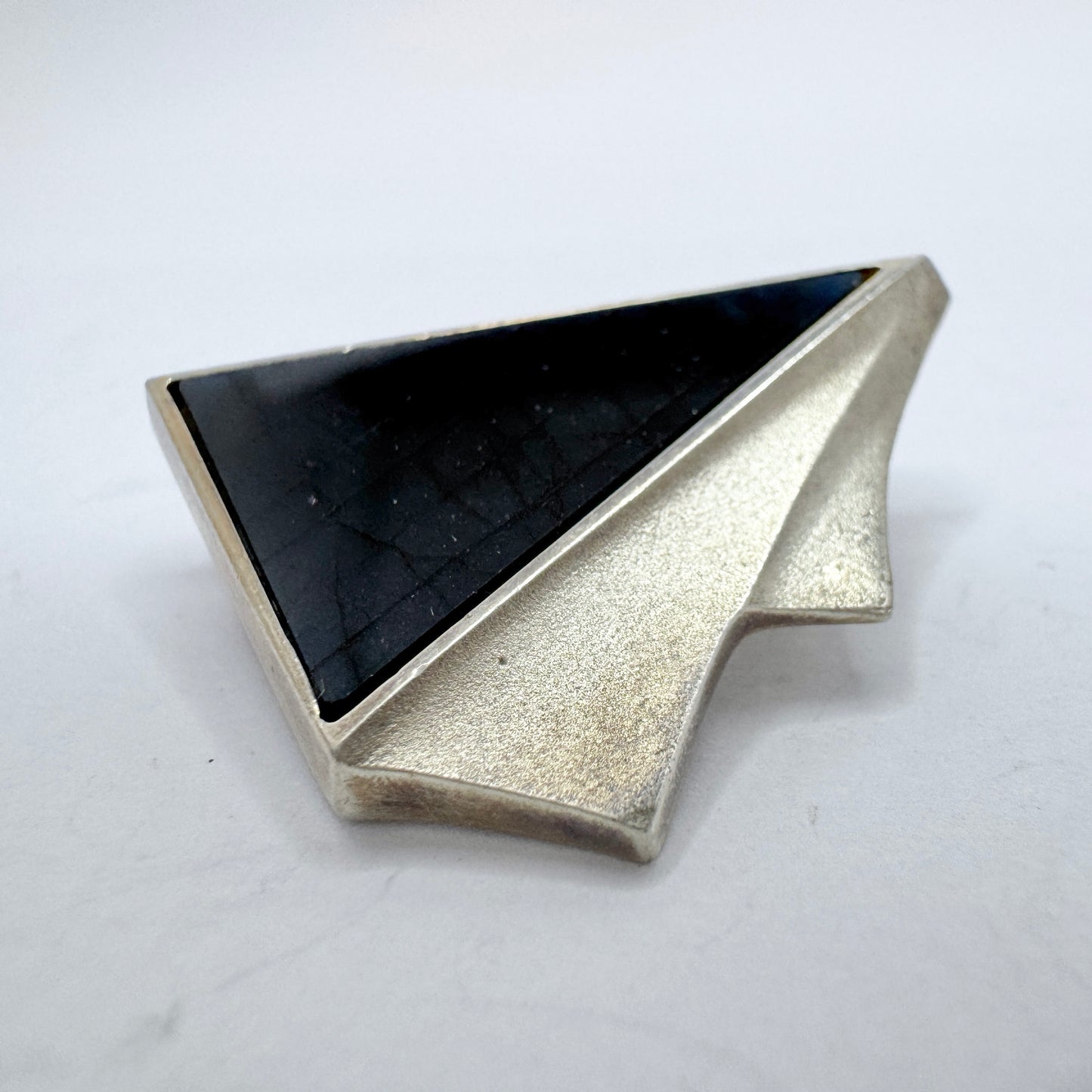 OPK, Finland. Vintage Sterling Silver Spectrolite Brooch.