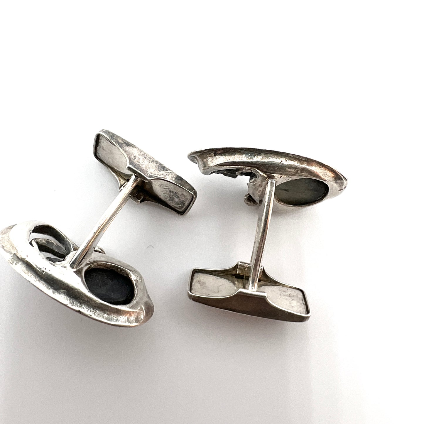 Kultateollisus, Finland 1981. Vintage Sterling Silver Spectrolite Cufflinks.