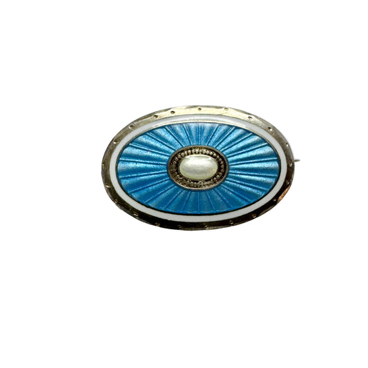 Clement Berg, Norway early 1900. Small Sterling Silver Enamel Brooch.