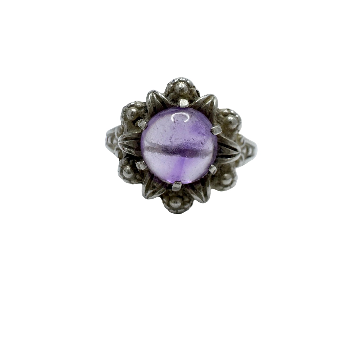 Vintage c 1950s. Solid Silver Amethyst Ring.