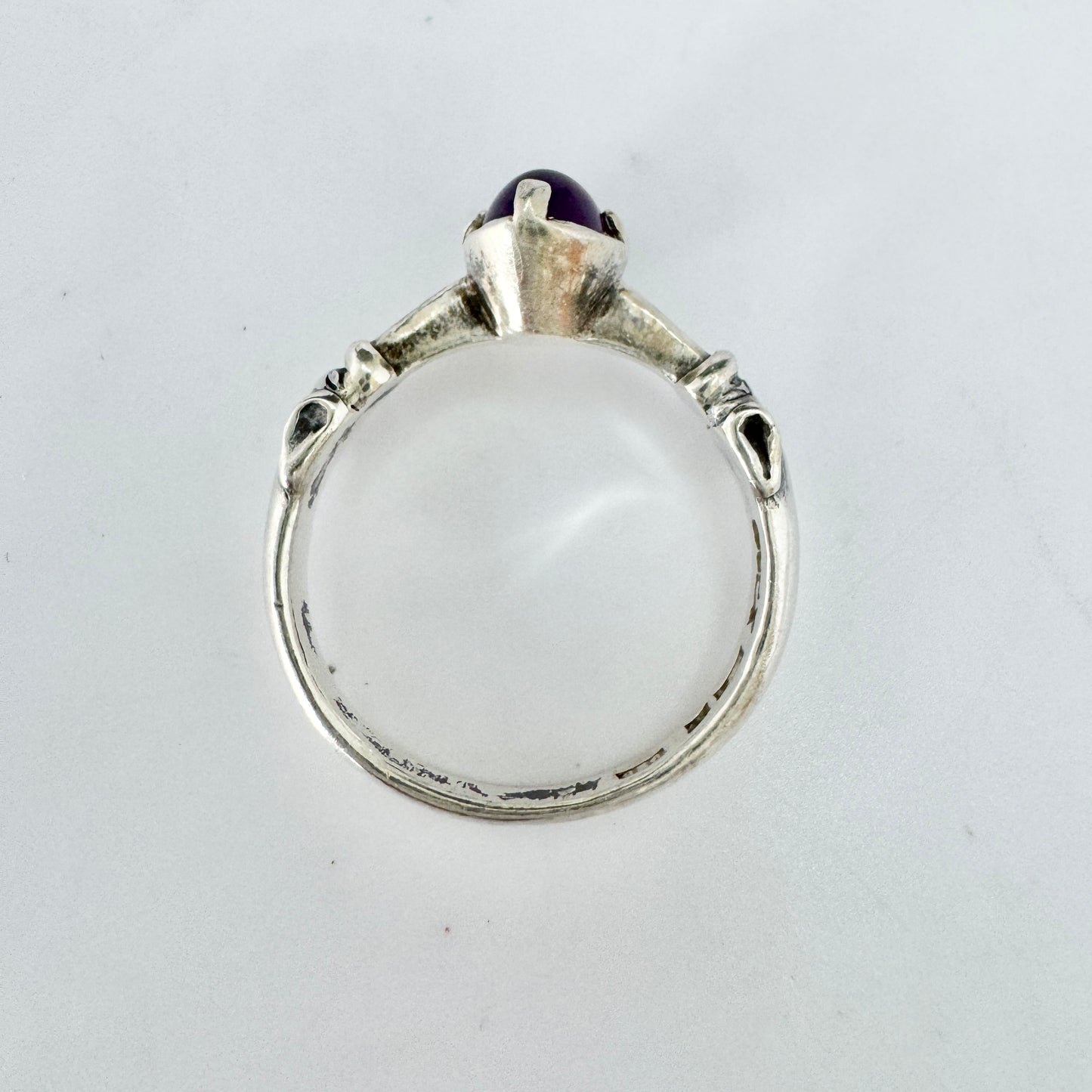 Bengt Hallberg, Sweden 1990s. Vintage Viking Copy Sterling Silver Amethyst Ring.