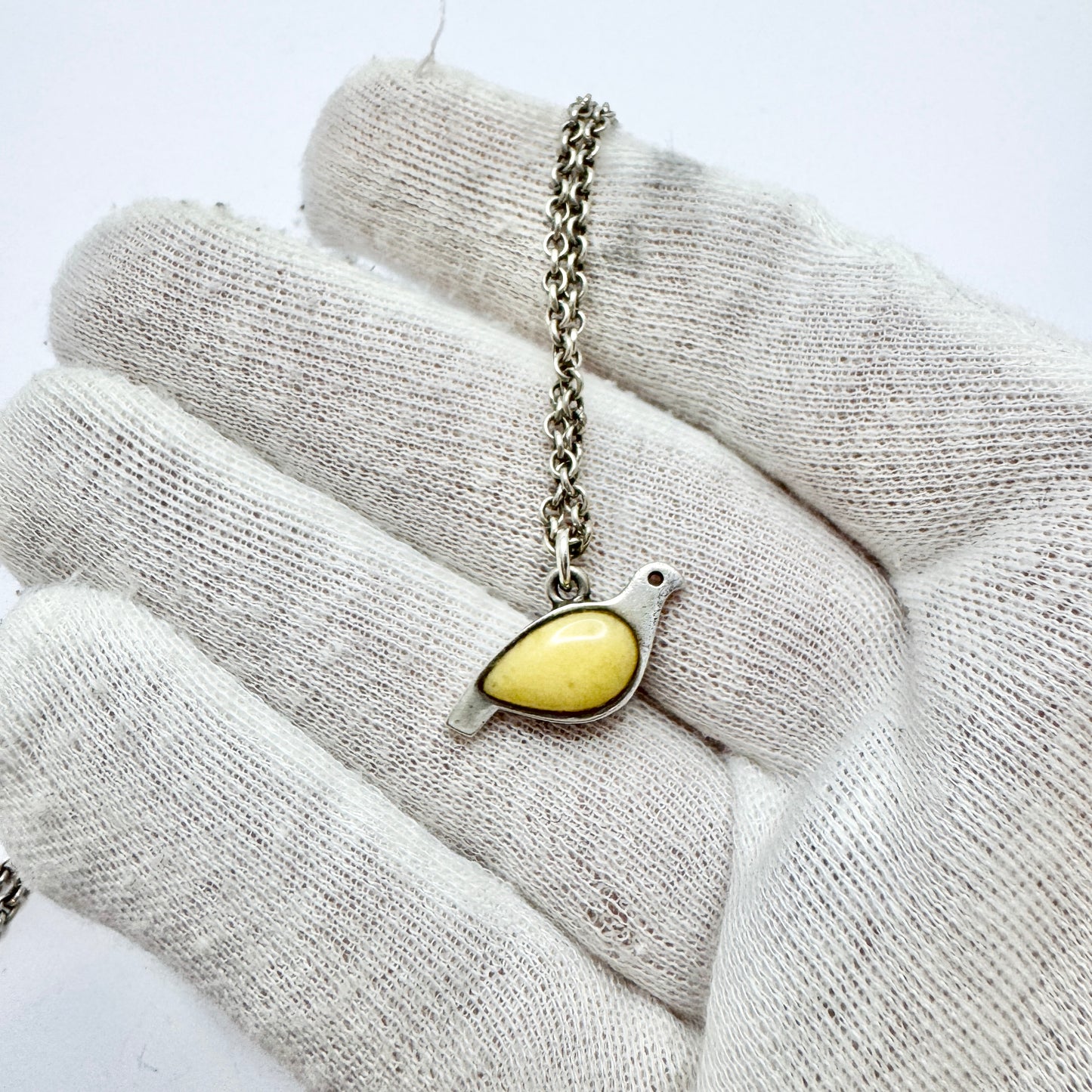 JAN, Finland. Vintage Sterling Silver Hardstone Bird Pendant Necklace.