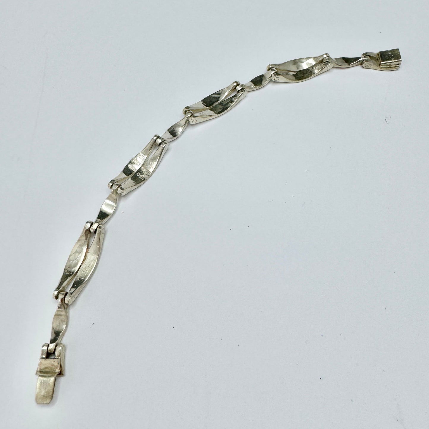 Stina Sökjer-Peters, Sweden 1986. Vintage Sterling Silver Bracelet. Signed.