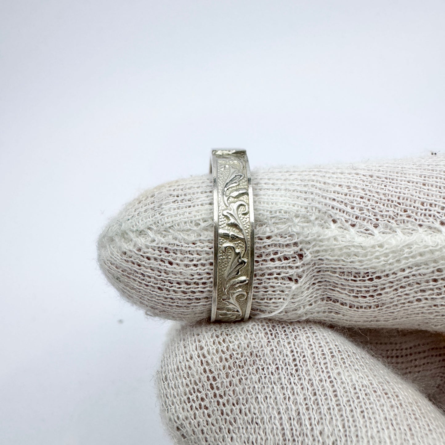 Ekström & Blohm, Sweden 1936. Vintage Solid Silver Band Monogram Ring with Unengraved Table