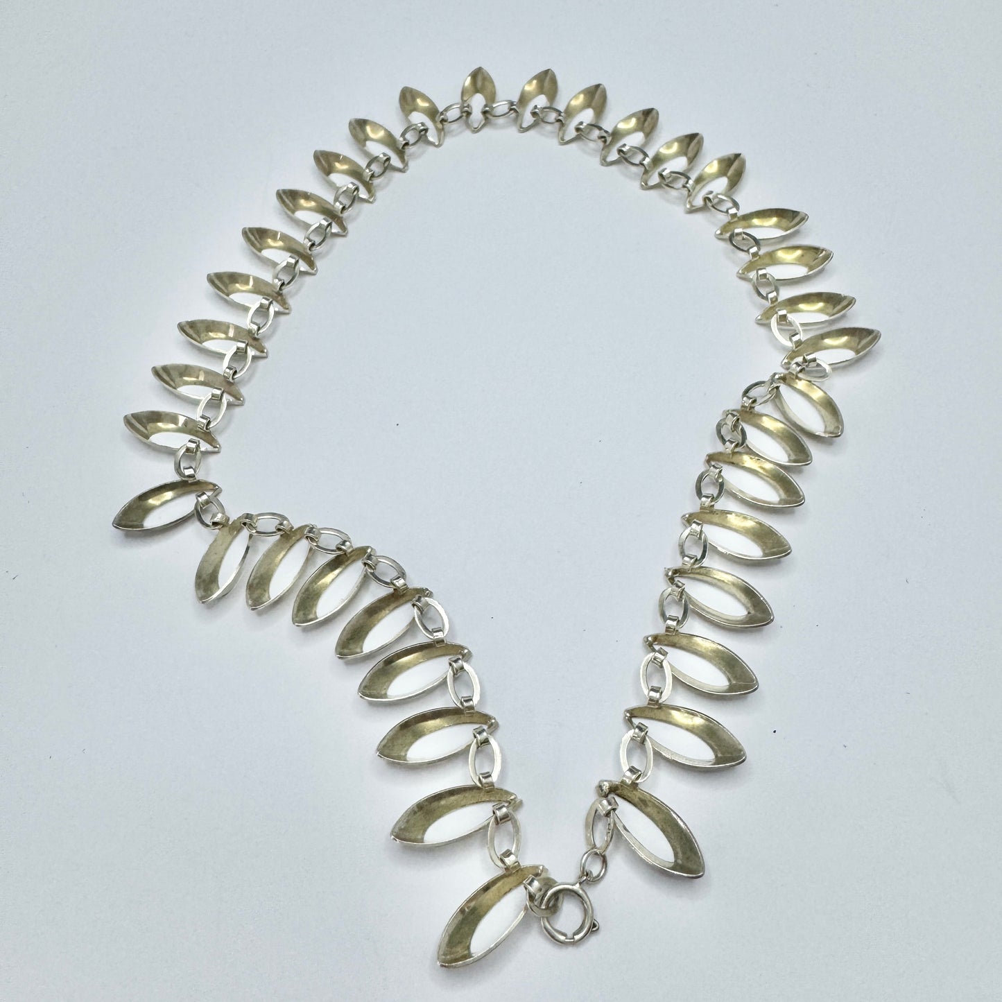 Vintage 1950s Solid Silver Necklace.