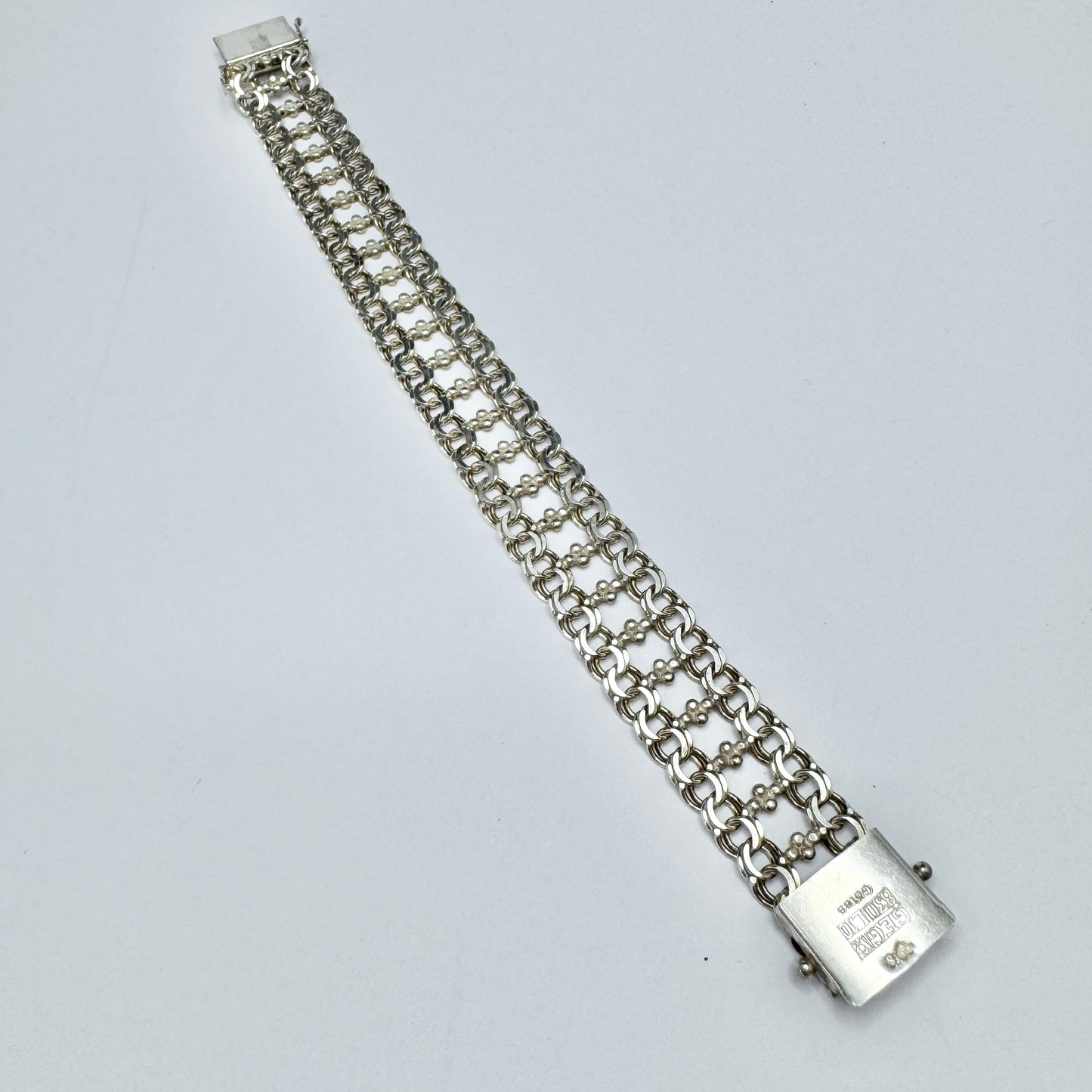 Göte Engström, Sweden 1985. Vintage Solid Silver Double Bismarck Bracelet