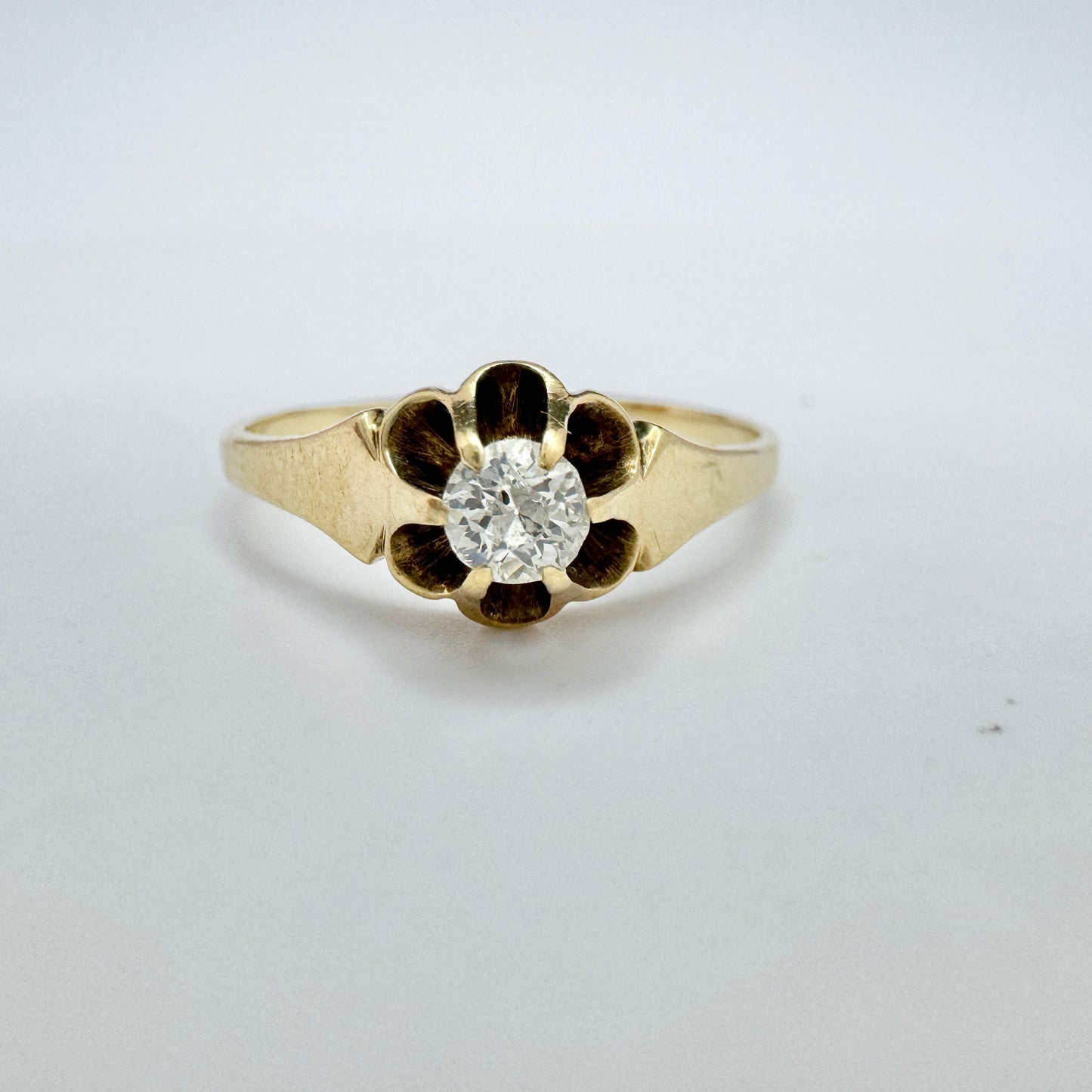 Antique early 1900s 14k Gold 0.17ct Diamond Ring.