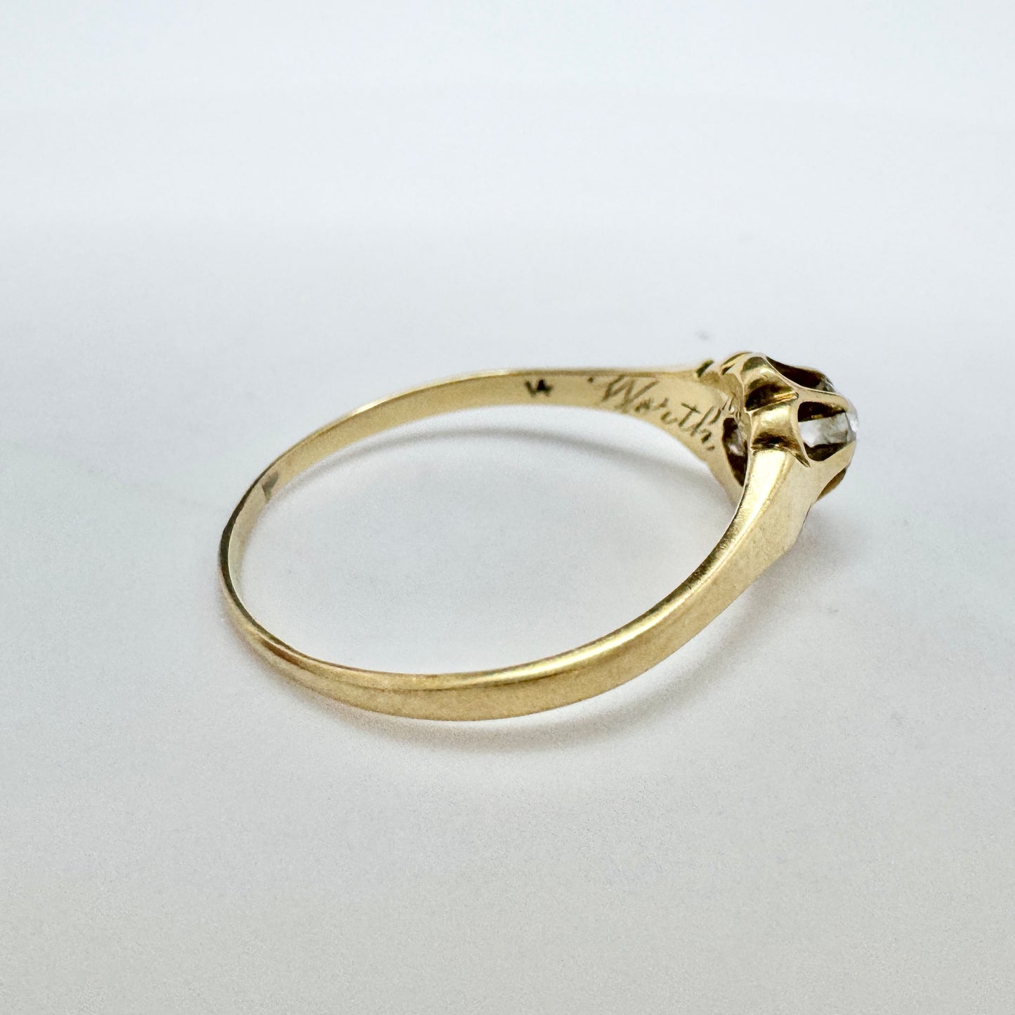 Antique early 1900s 14k Gold 0.17ct Diamond Ring.