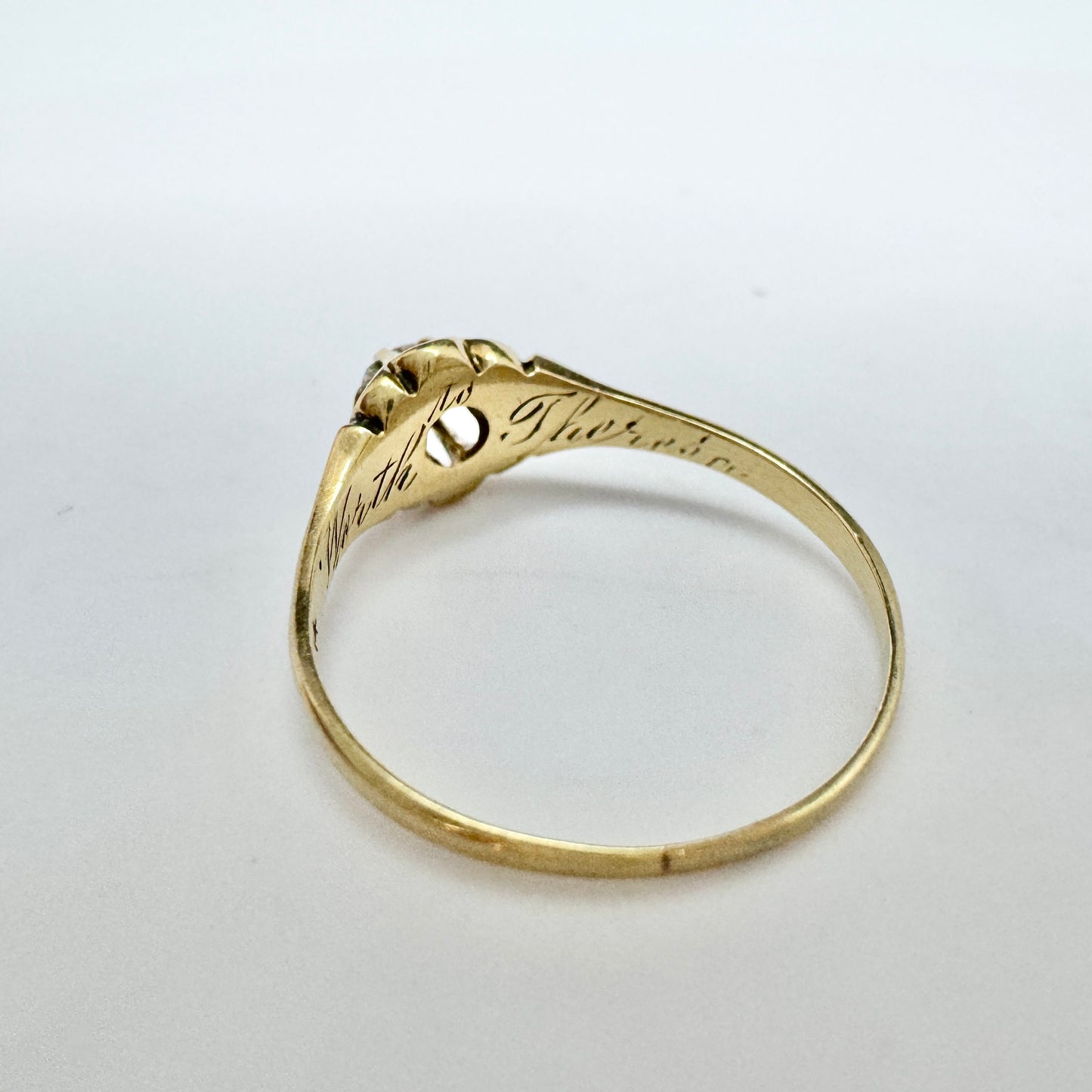 Antique early 1900s 14k Gold 0.17ct Diamond Ring.