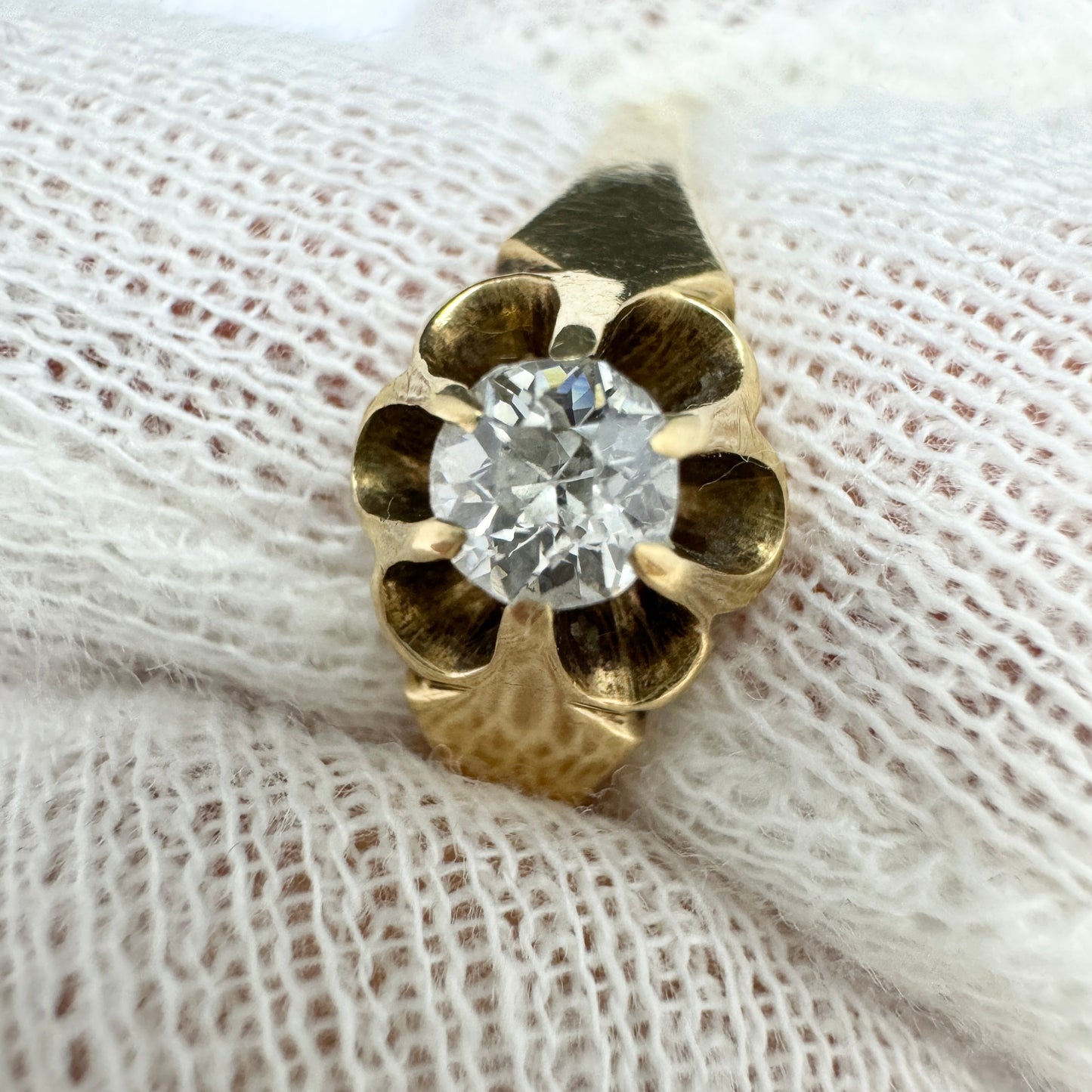 Antique early 1900s 14k Gold 0.17ct Diamond Ring.