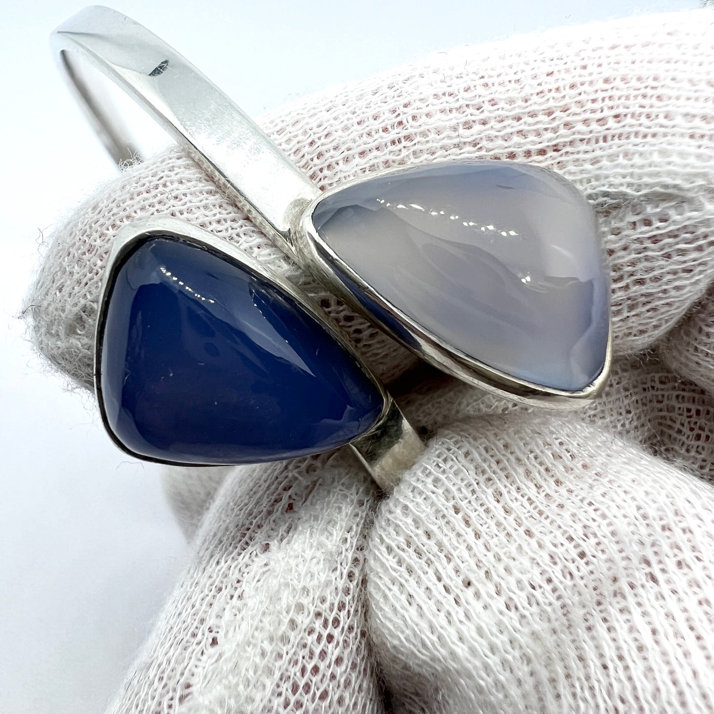 Kaplan, Sweden 1957. Vintage Sterling Silver Chalcedony Bangle Bracelet.