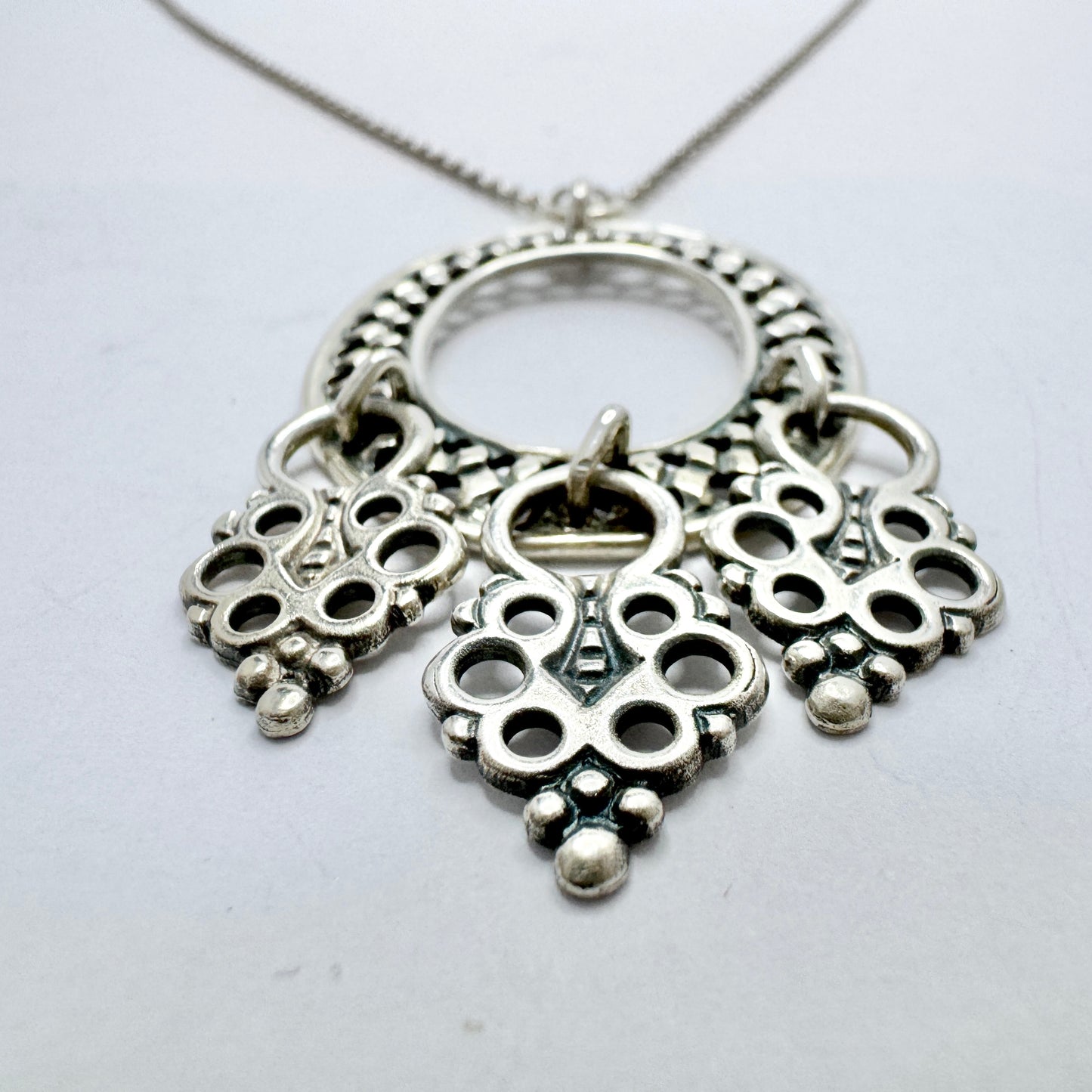 Kalevala Koru, Finland. Vintage Sterling Silver Pendant Long Chain Necklace.