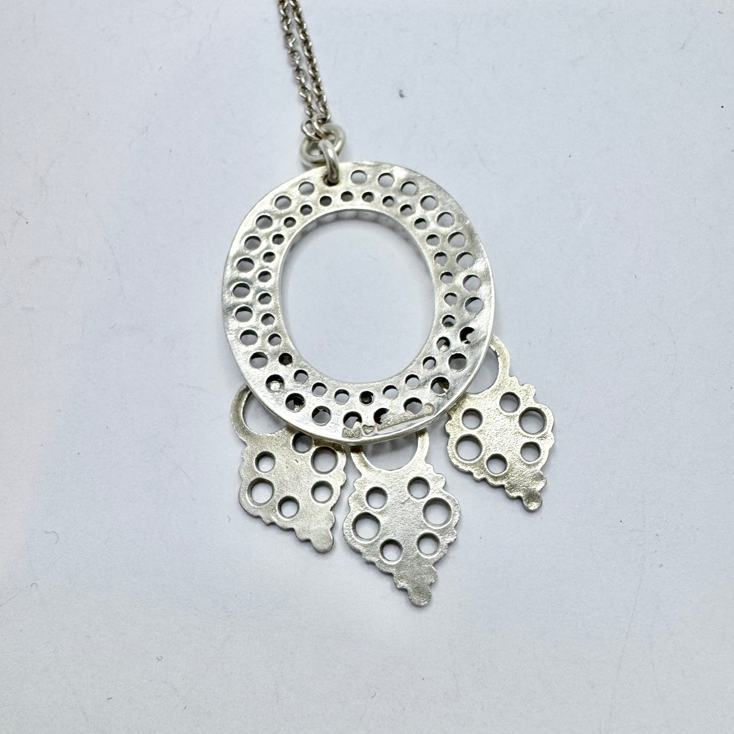 Kalevala Koru, Finland. Vintage Sterling Silver Pendant Long Chain Necklace.