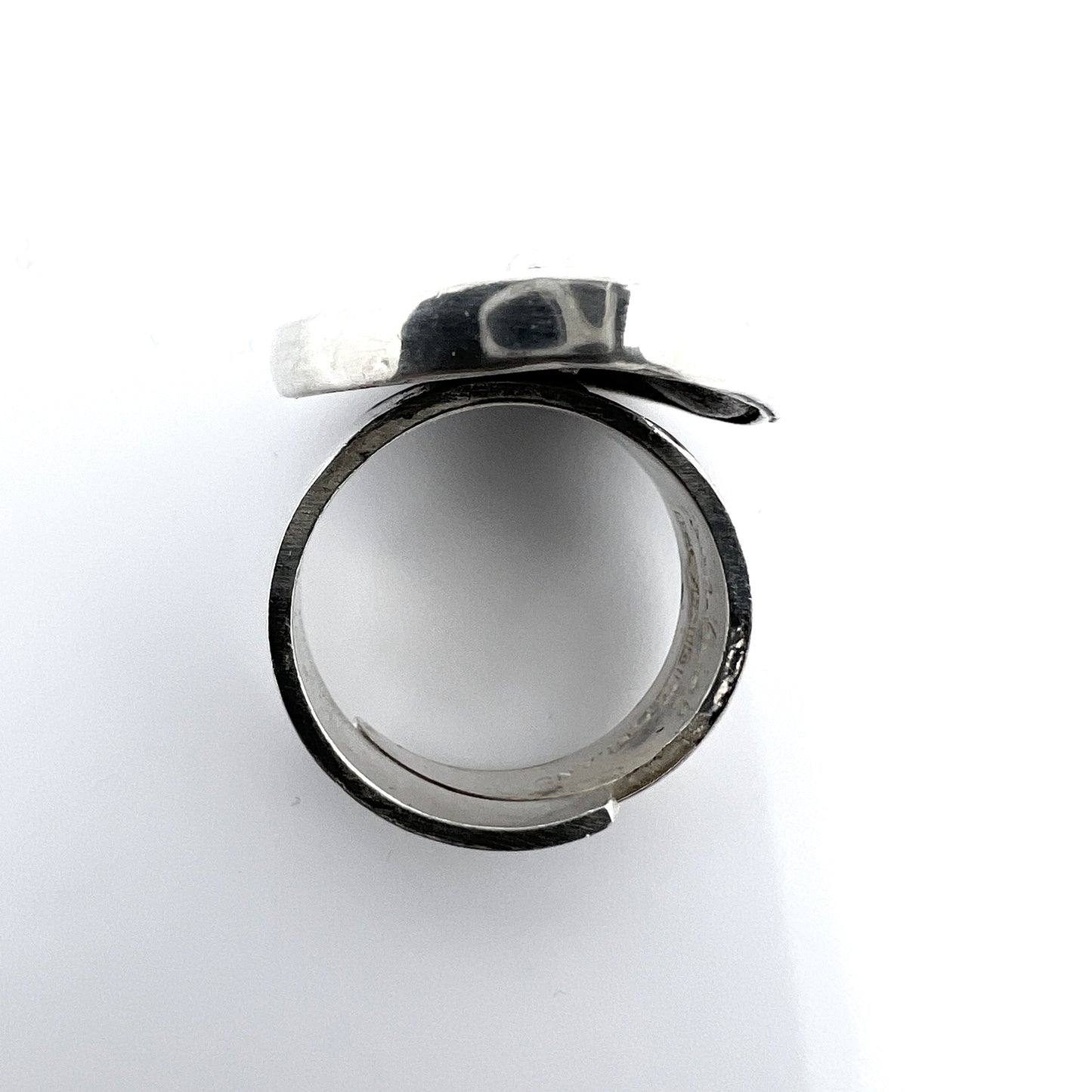 Jorma Laine for Turun Hopea Finland 1973. Vintage Solid Silver Ring. Signed.