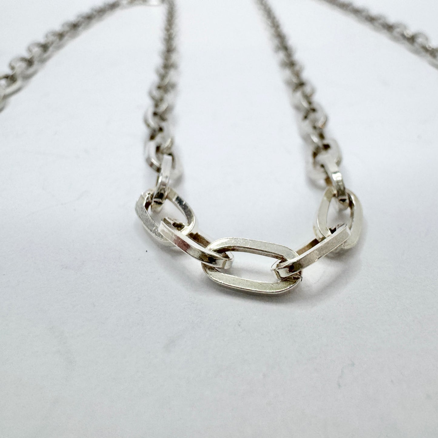 Victor Janson, Sweden. Vintage 61cm Sterling Silver Chain Necklace.