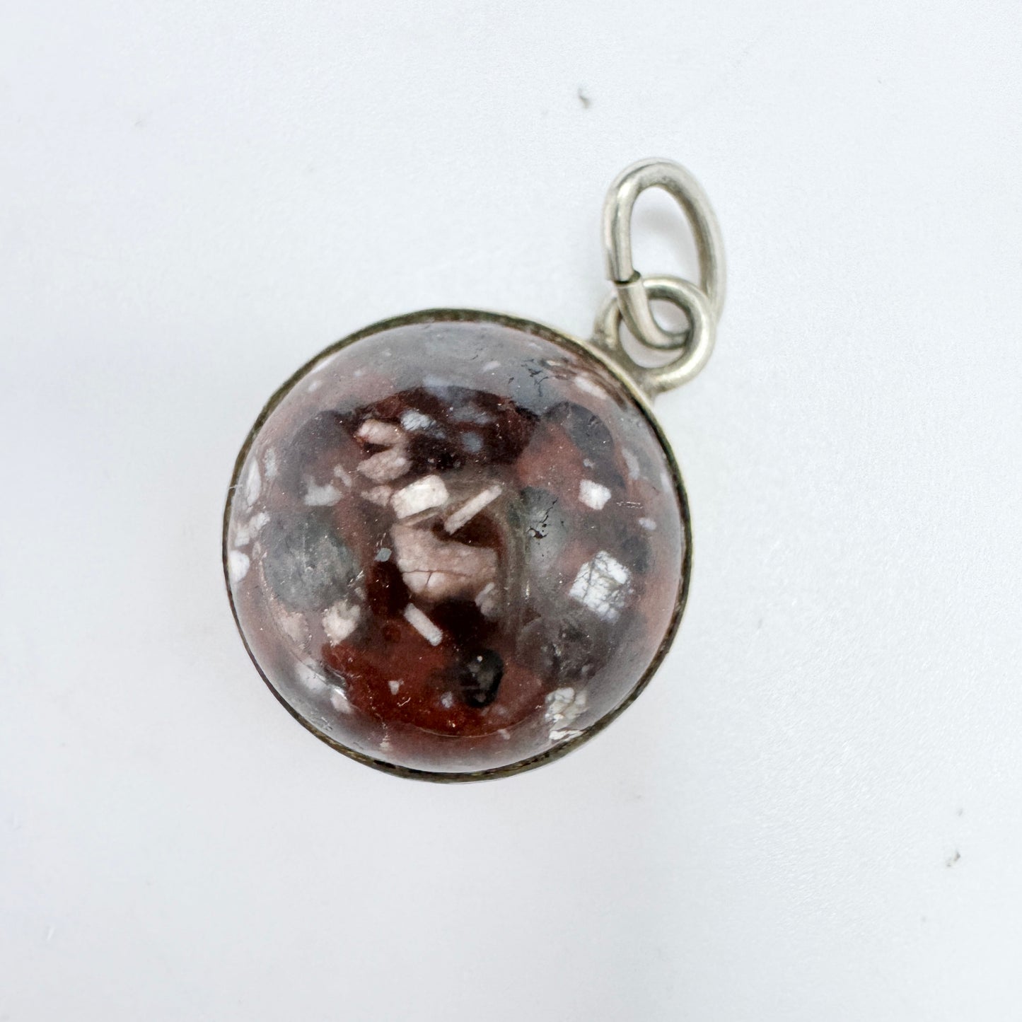 Gustaf Asp, Sweden 1973. Vintage Solid Silver Local Porphyry Pendant.