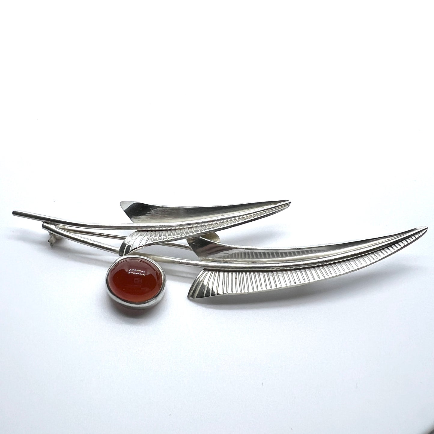 Per Ericsson, Sweden 1954. Large Vintage Mid-century Modern Sterling Silver Carnelian Brooch.