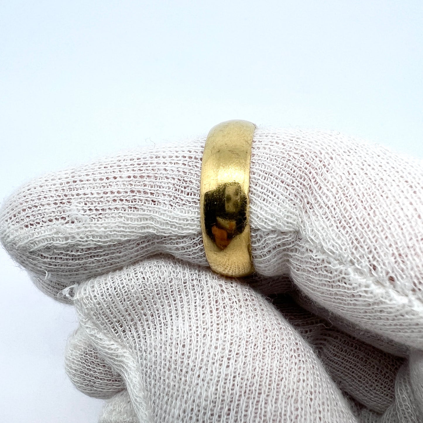 Johan Hansson, Sweden year 1900. Antique 23k Gold Men's Wedding Band Ring.