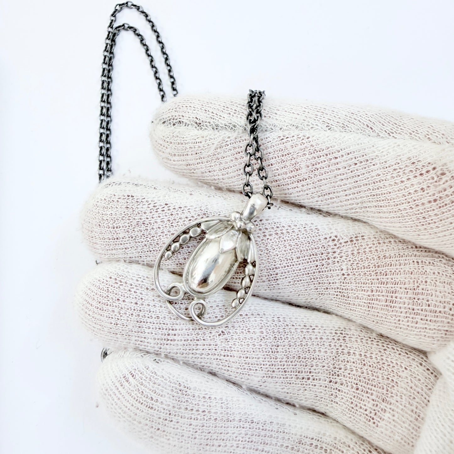 Georg Jensen, Denmark. Vintage Solid Silver Pendant Necklace. Heritage 1990. Original Box
