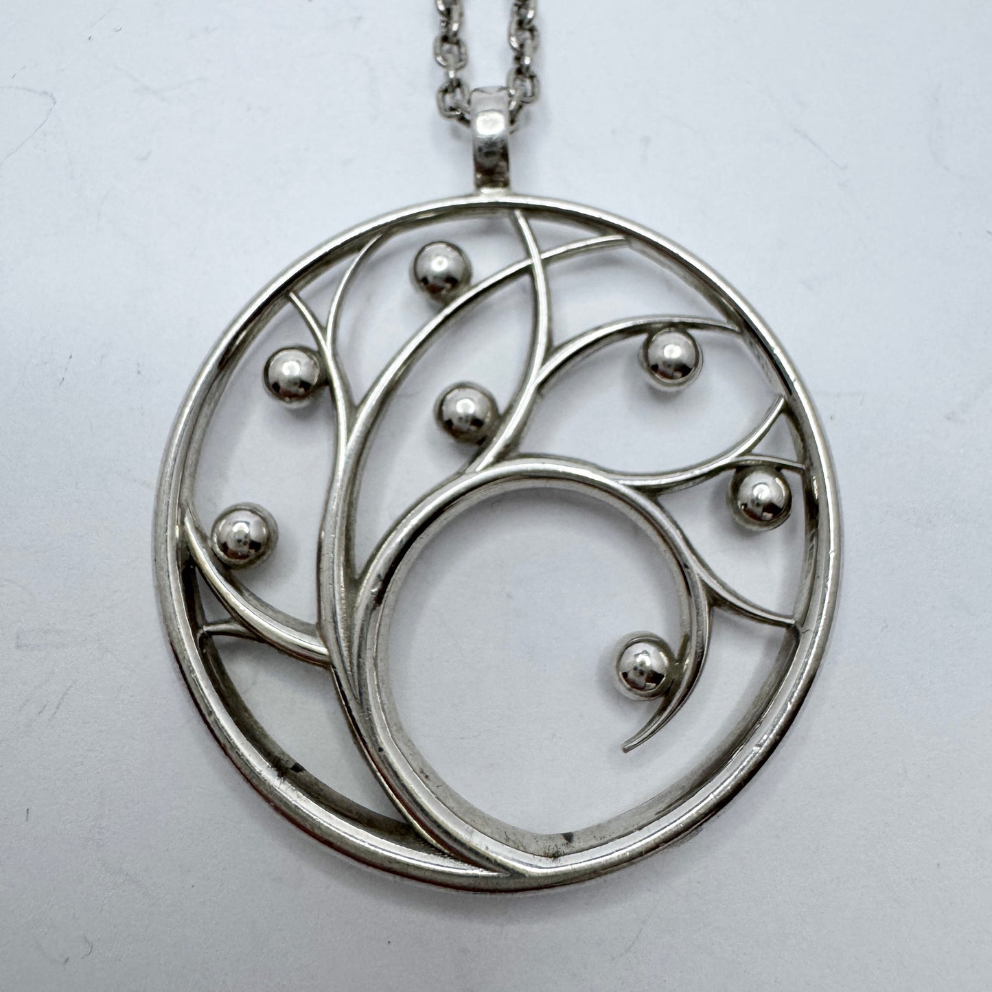 Vintage Sterling Silver Pendant Long Chain Necklace.