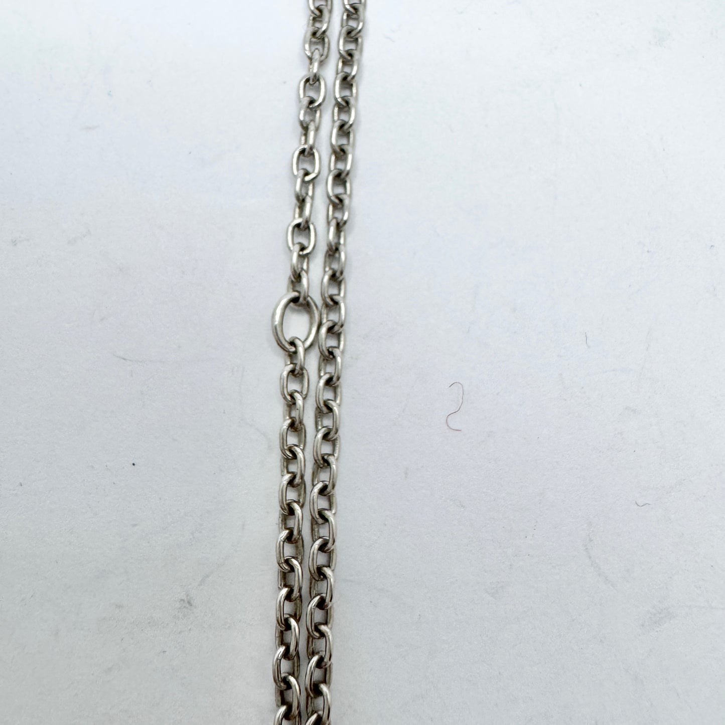 Vintage Sterling Silver Pendant Long Chain Necklace.