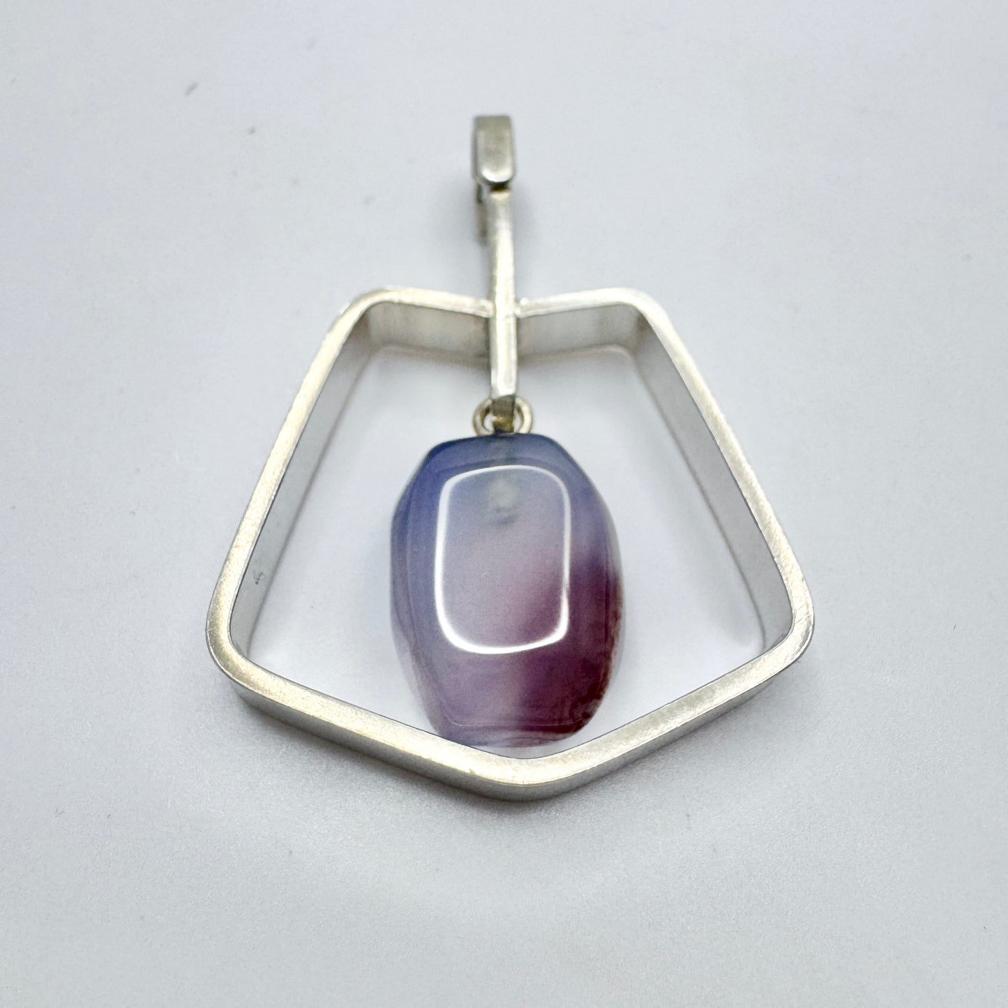 Hedbergs, Sweden 1959. Vintage Sterling Silver Chalcedony Pendant.