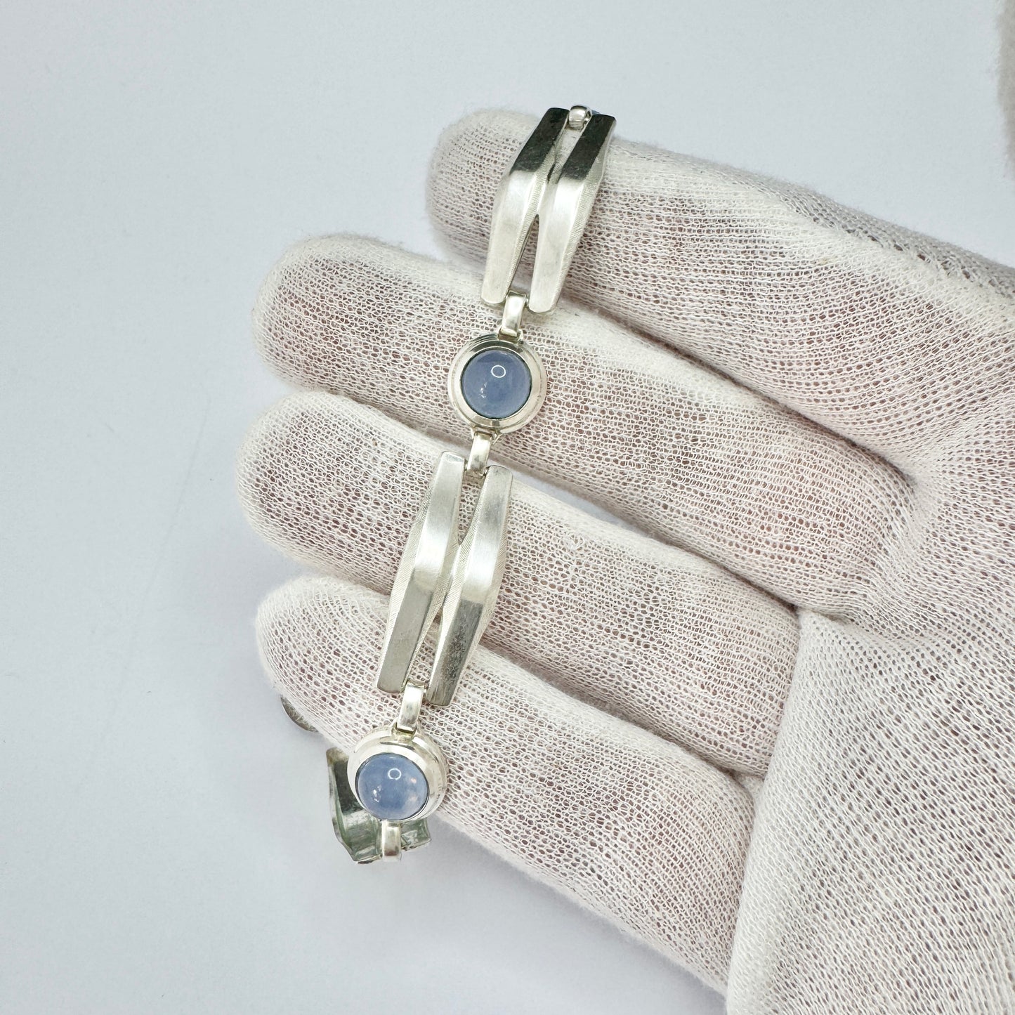 K&L-Kordes Lichtenfels, Germany 1960s. Vintage Solid Silver Chalcedony Bracelet.