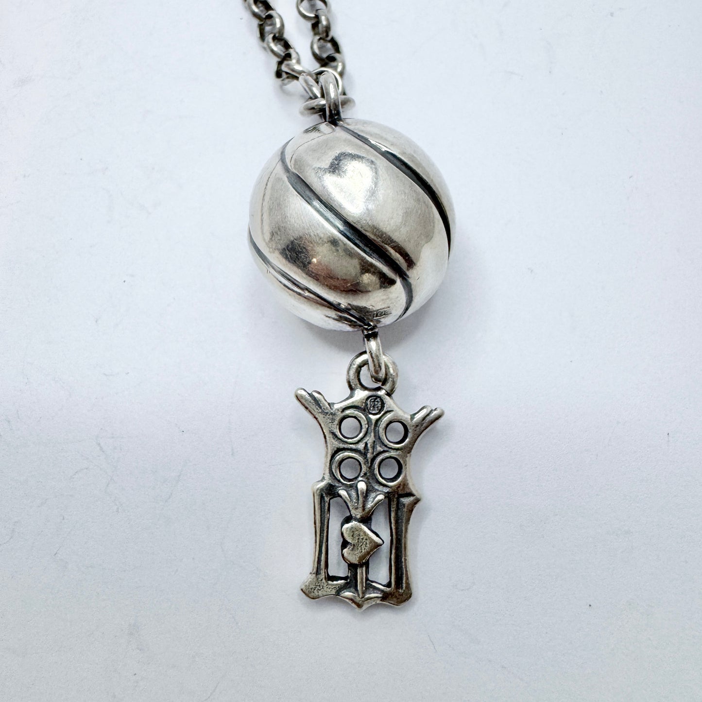 Kalevala Koru, Finland. Vintage Sterling Silver Pendant Necklace