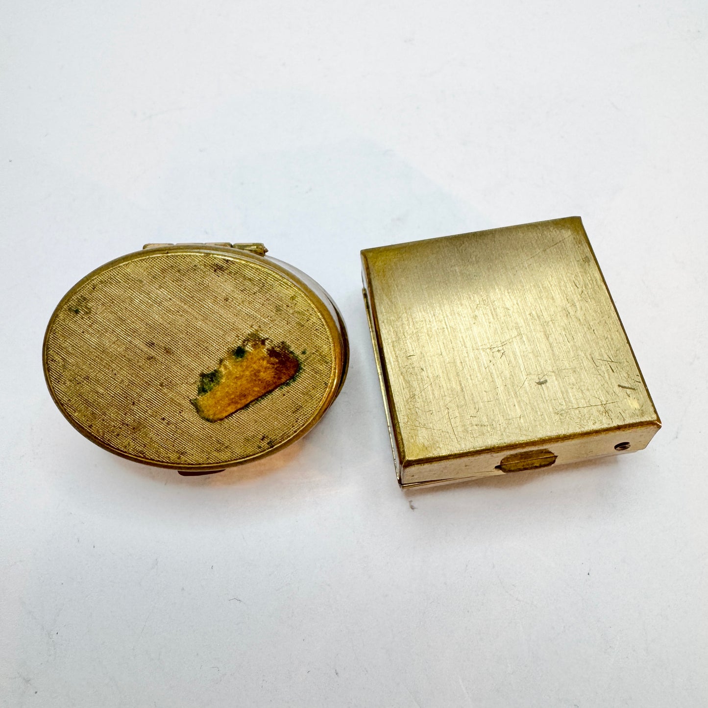 Two Vintage 1940-50s Trinket Pill Boxes.