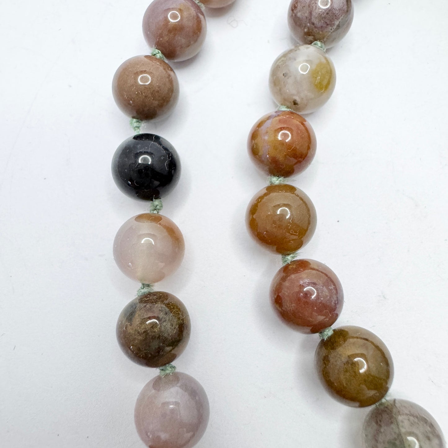 Vintage 14k Gold Agate Necklace.