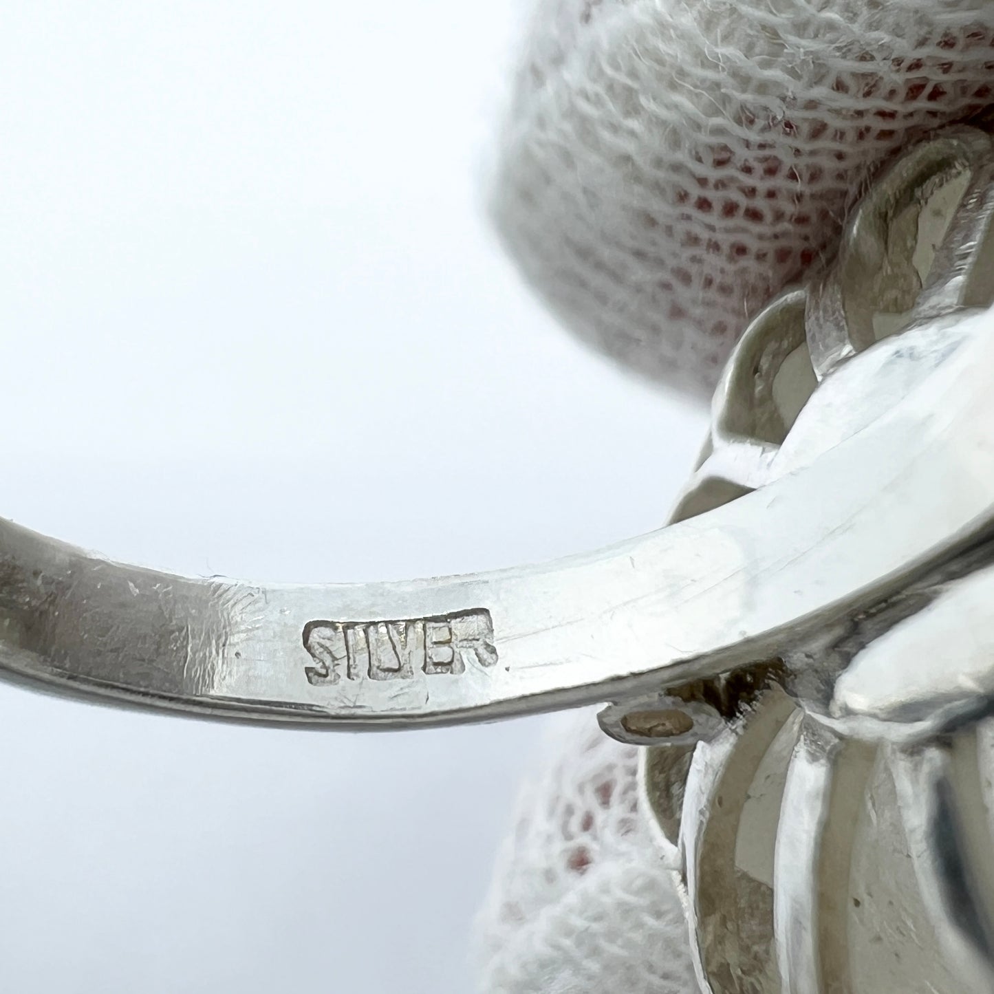 Finnish Import 1966. Vintage Oriental Solid Silver Filigree Ring.