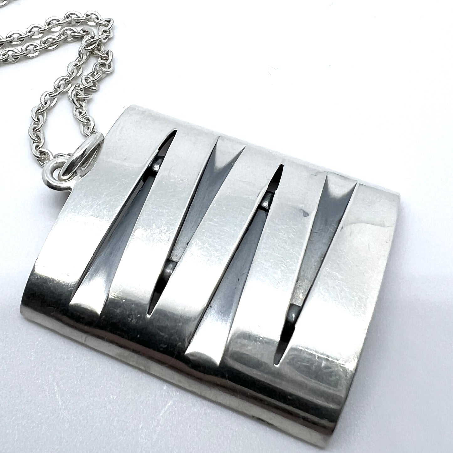 Elis Kauppi, Kupittaan Kulta Finland 1964. Vintage Solid Silver Pendant Necklace.