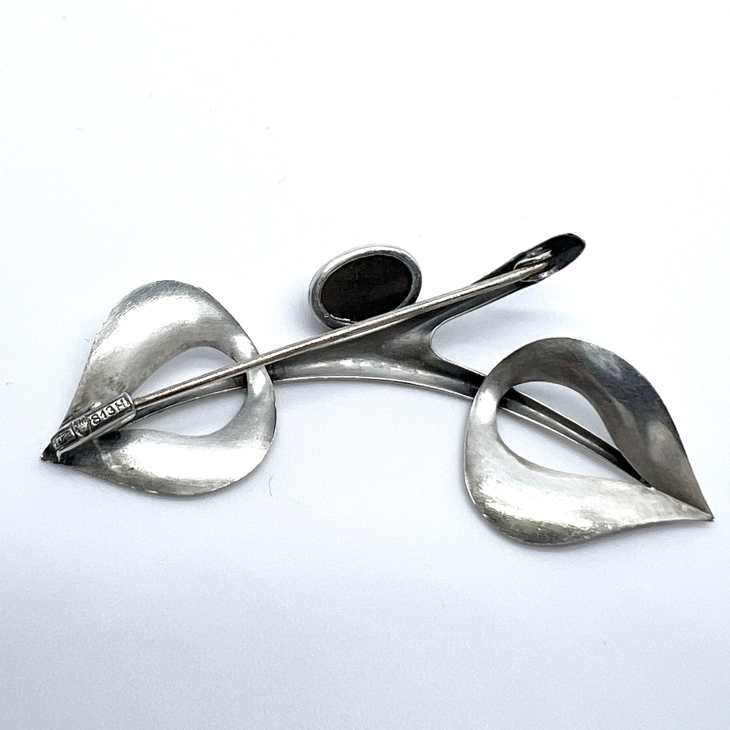 Elis Kauppi, Kupittaan Kulta Finland 1960s. Solid Silver Spectrolite Brooch.