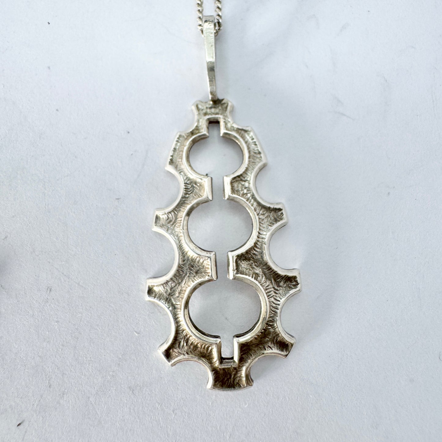 AR, 1970s. Vintage Modernist 835 Silver Pendant Necklace.