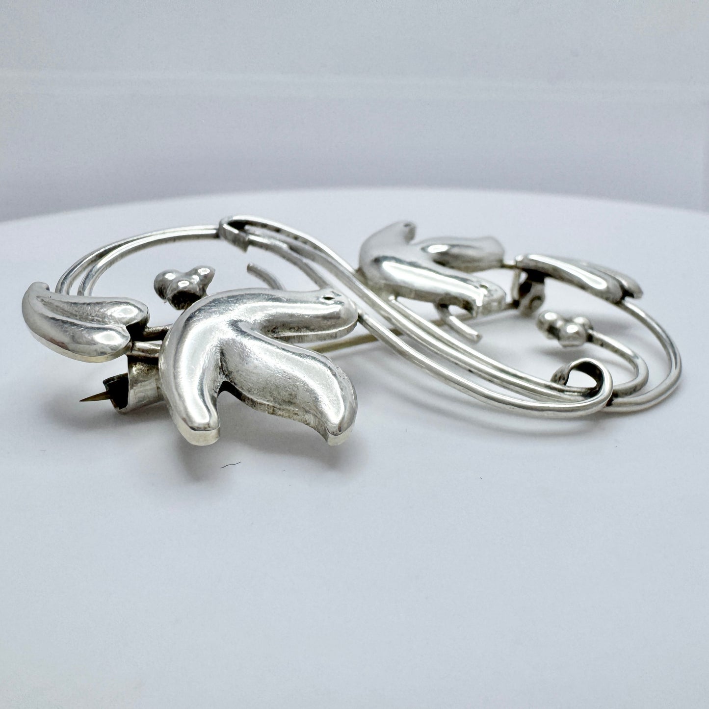 Sten Peterson, Sweden 1948. Large Sterling Silver Love Birds Brooch.
