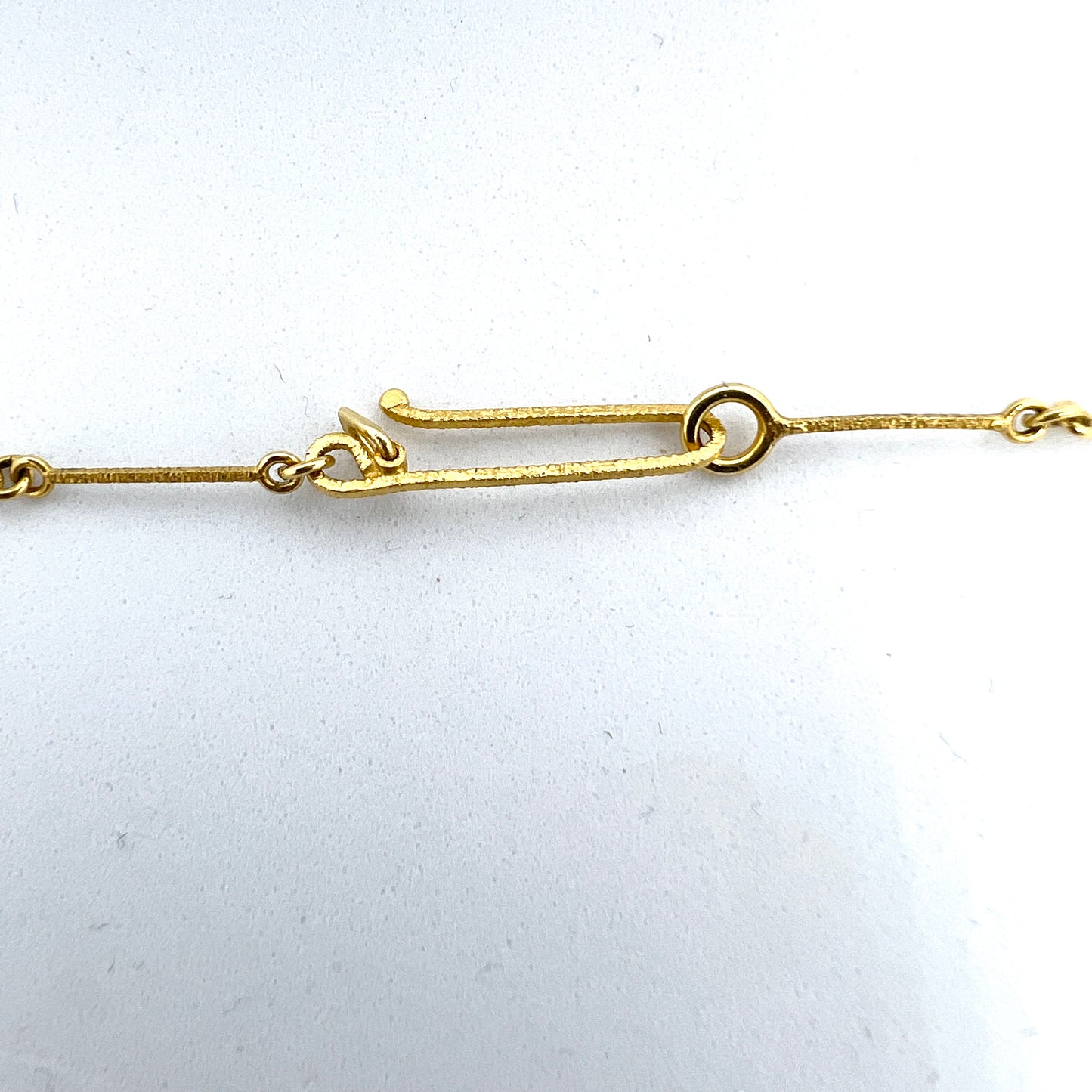 Bjorn Weckstrom for Lapponia, Finland 1977. Vintage 18k Gold Platinum Necklace. Design: Kaira