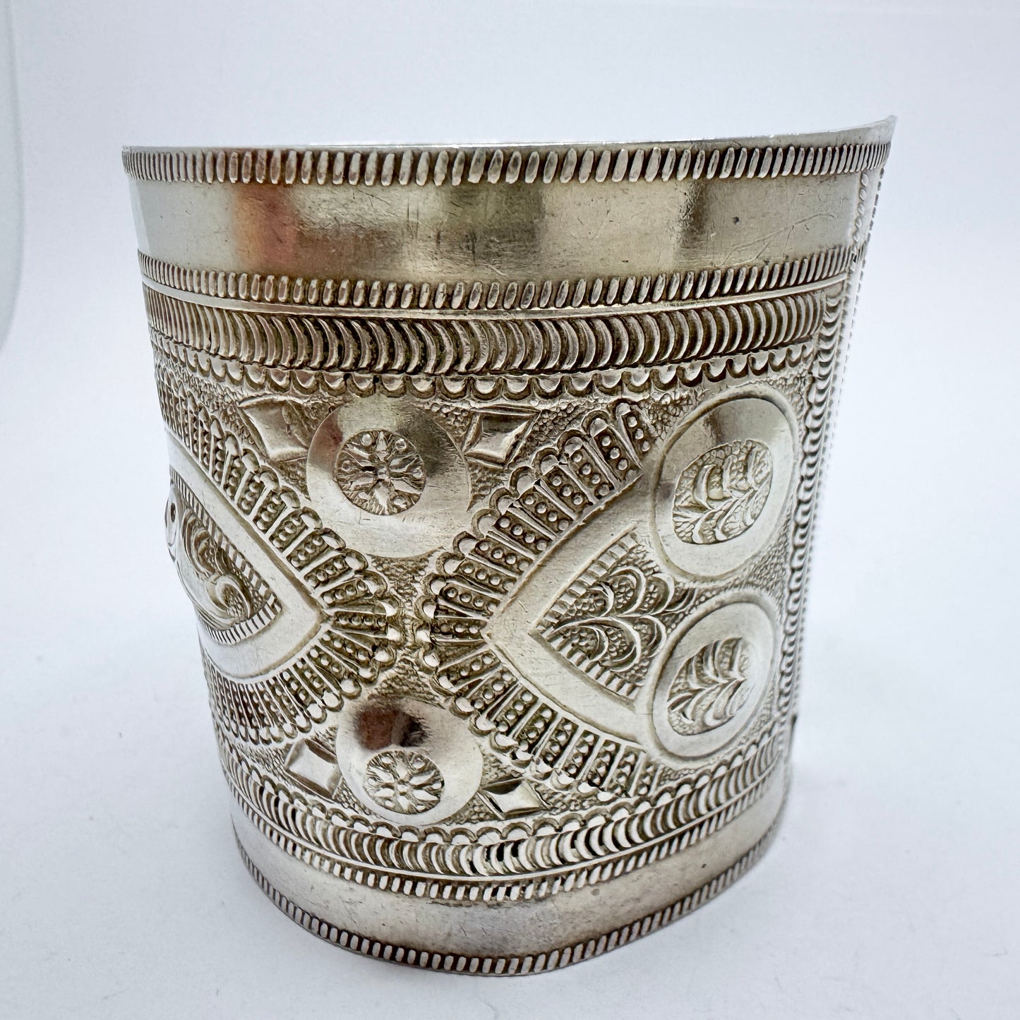 North Africa. Chunky 106gram Vintage Solid Silver Fish Flower Cuff Bracelet.