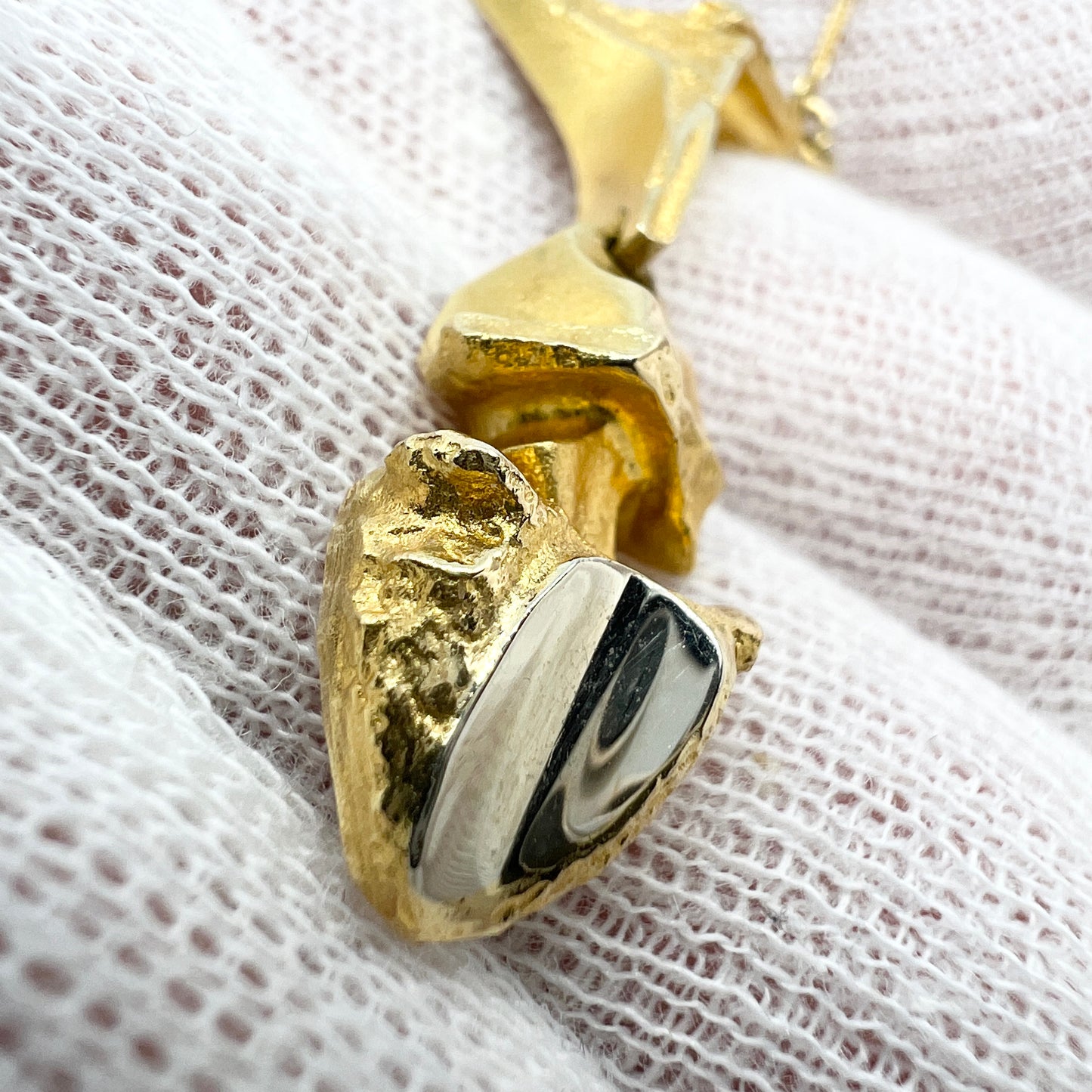 Bjorn Weckstrom for Lapponia, Finland 1977. Vintage 18k Gold Platinum Necklace. Design: Kaira