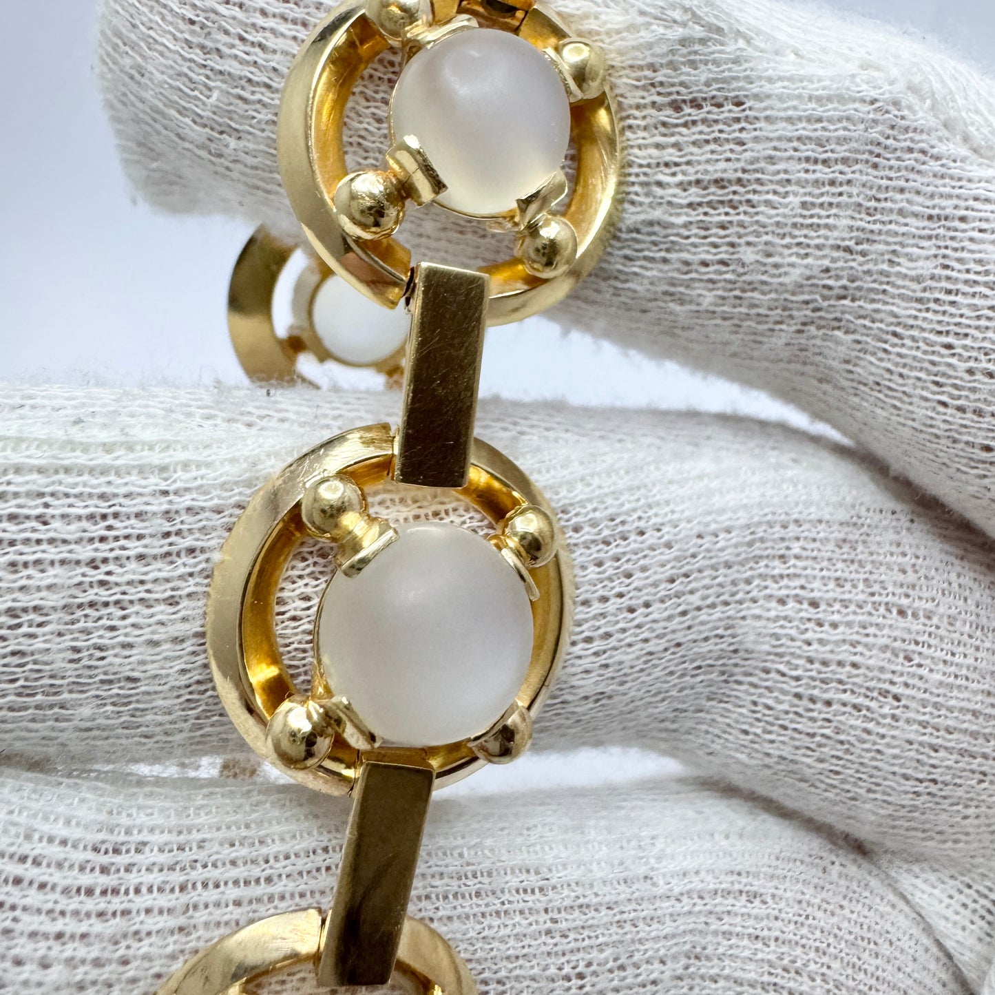 Smycka, Sweden 1973. Vintage 18k Gold Moonstone Bracelet. 52gram
