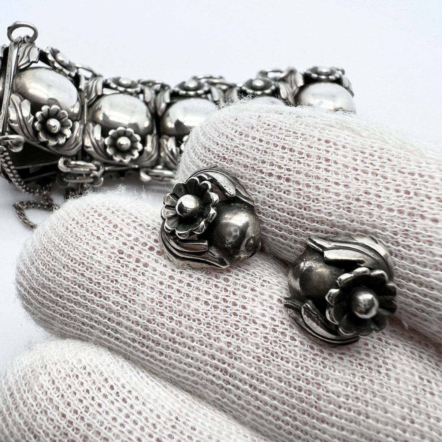 Raag & Pärno, Sweden 1953. Vintage Solid Silver Bracelet + Earrings.