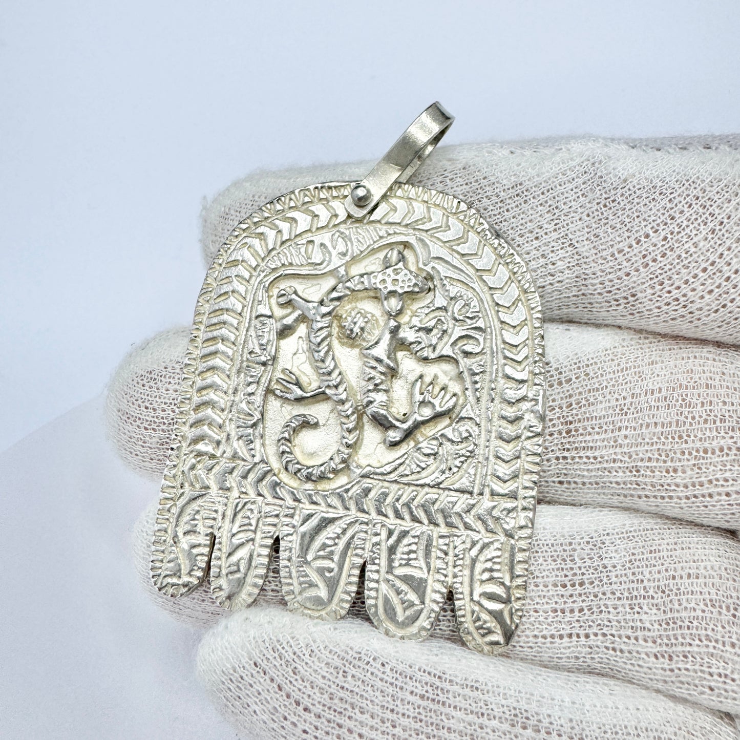 Vintage Chunky 958 Sterling Silver Pendant.