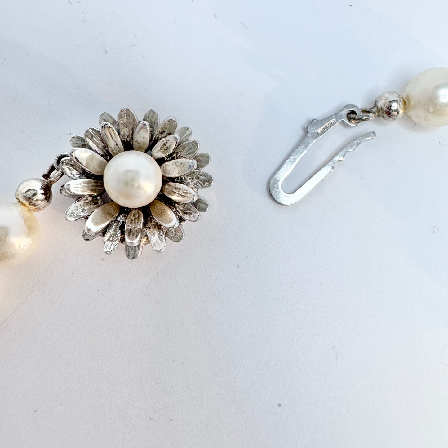 JKa Köhle, Germany. Vintage Pearl Sterling Clasp Necklace.