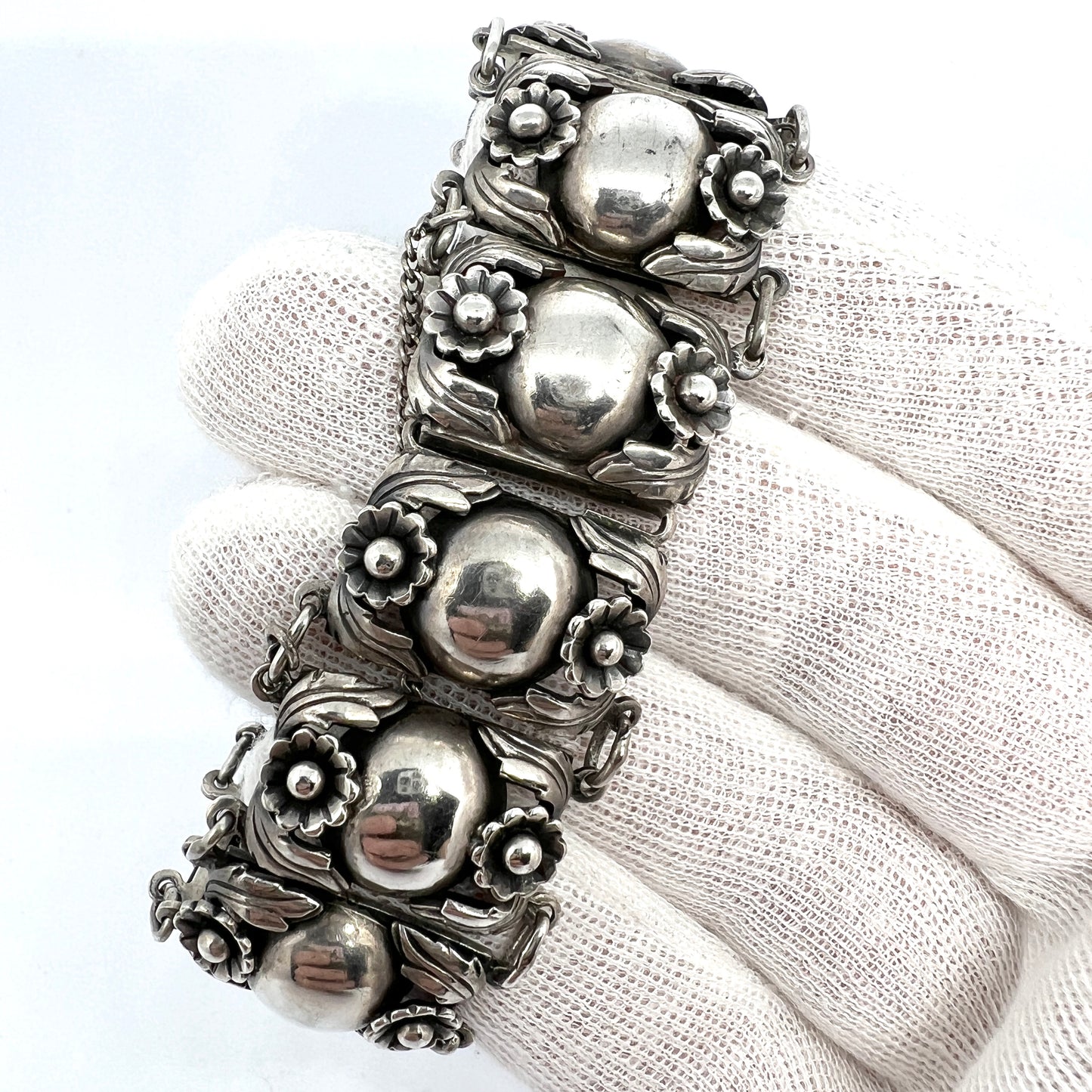 Raag & Pärno, Sweden 1953. Vintage Solid Silver Bracelet + Earrings.