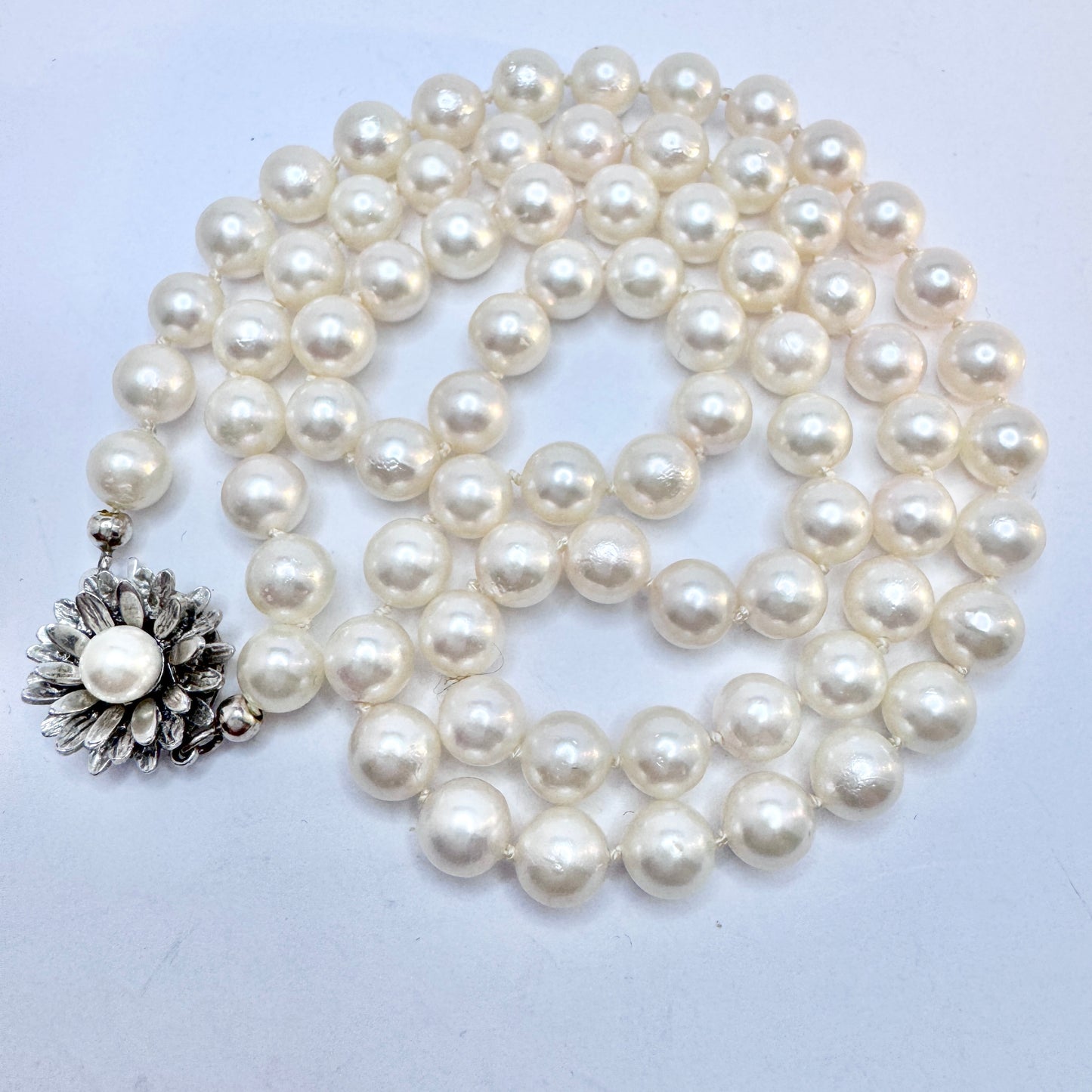JKa Köhle, Germany. Vintage Pearl Sterling Clasp Necklace.