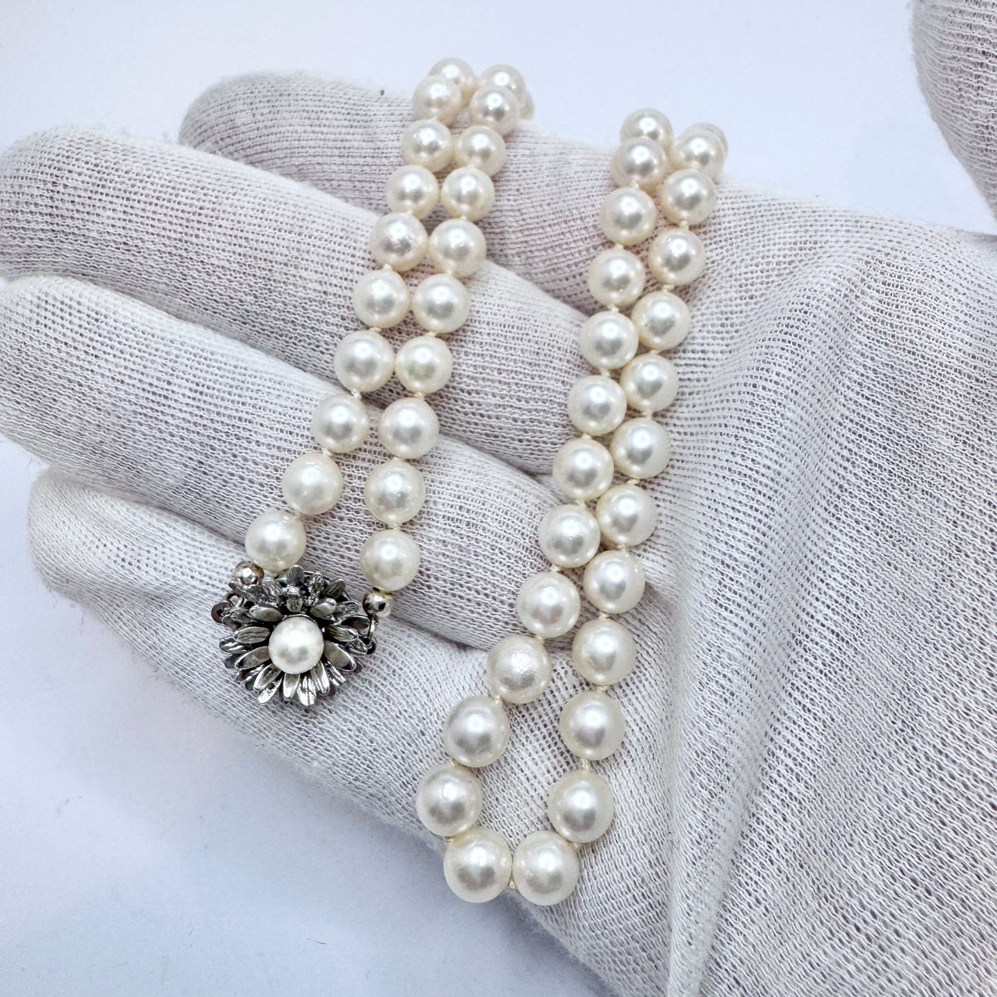 JKa Köhle, Germany. Vintage Pearl Sterling Clasp Necklace.