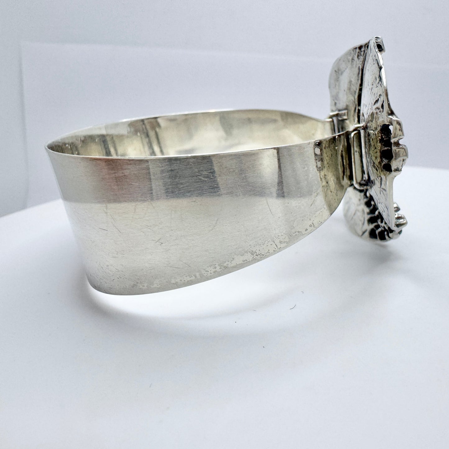 Teka Theodor Klotz, Germany ca 1970. Vintage Silver Peace Sign Hippie Bracelet.